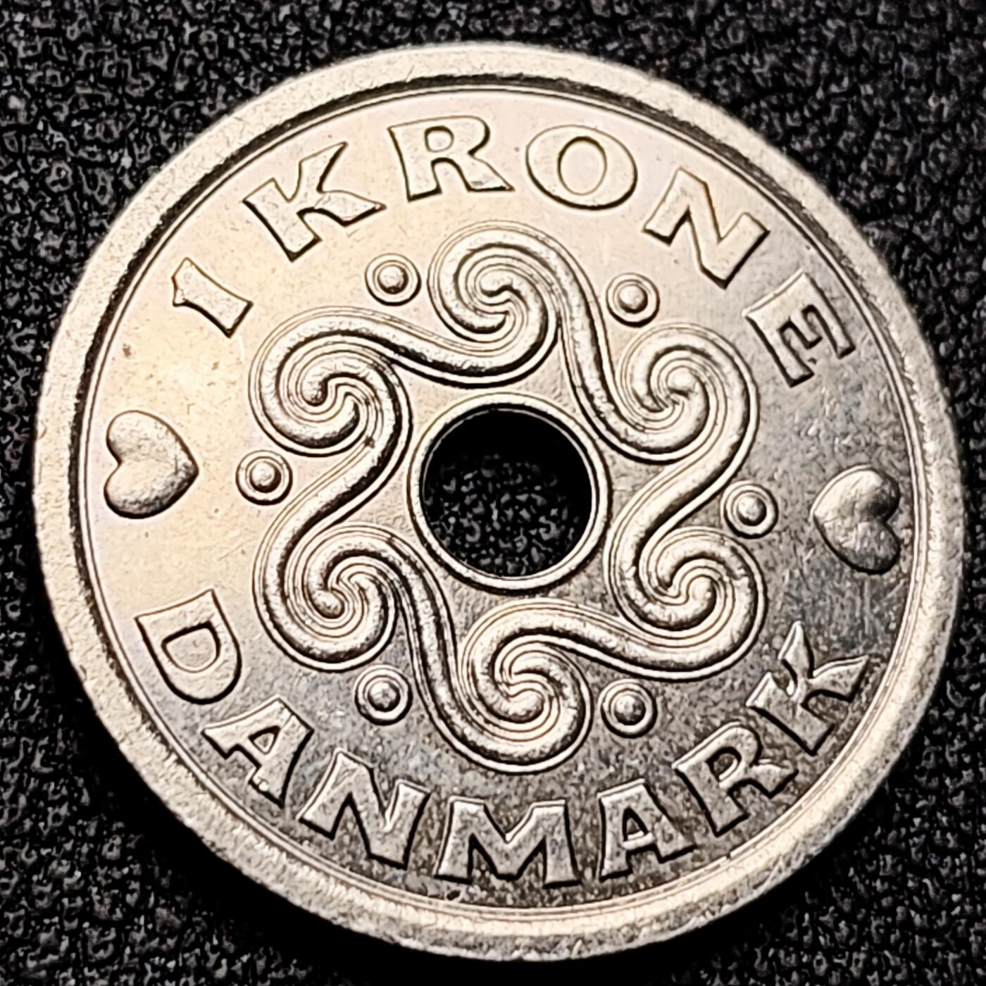 泉币菌-第169场- 精品福利场 丹麦2002年1克朗 皇冠 中孔币