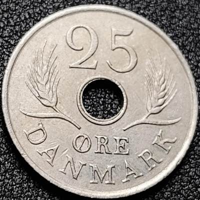 泉币菌-第169场- 精品福利场 - 丹麦1972年25欧尔中孔镍币 玛格丽特二世花押