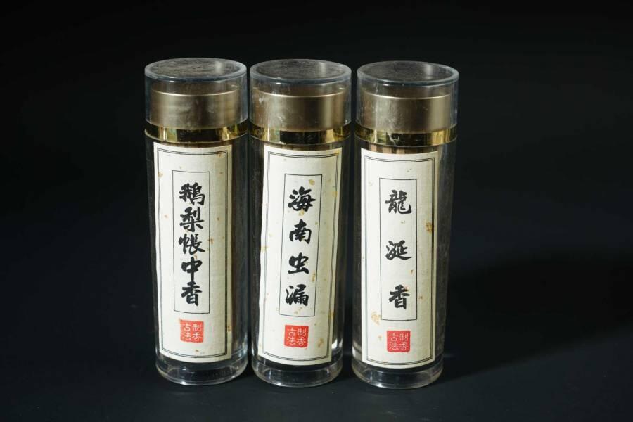 上海都达杂项专场一（全场包邮） 天然海南虫漏、鹅梨帐中香、龙涎香线香条 三筒