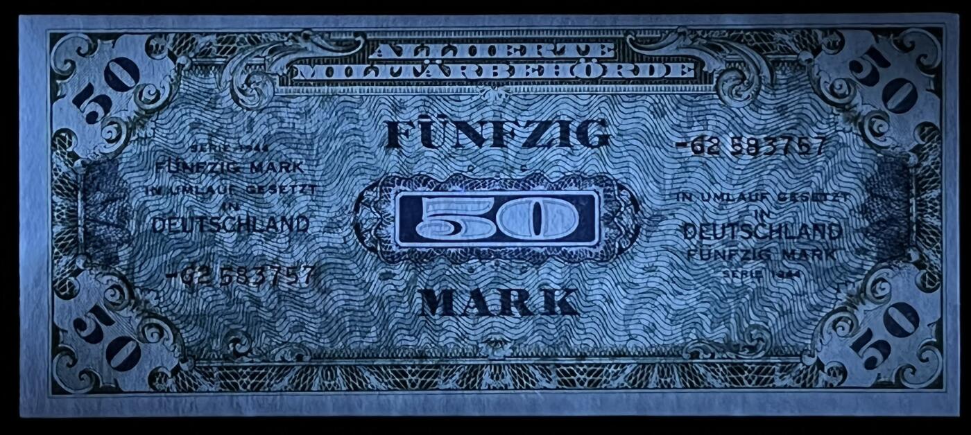 小福收藏拍卖第199期 裸钞场 本期有多张豹子号靓号 瑞士1000法郎 经典提香 毛里求斯首发年大全套 白俄罗斯5000000卢布 苏里南10000盾  爱沙尼亚  苏丹 西班牙 保加利亚 古巴等多国精美纸币 德国 盟军占领 1944年 50马克 unc