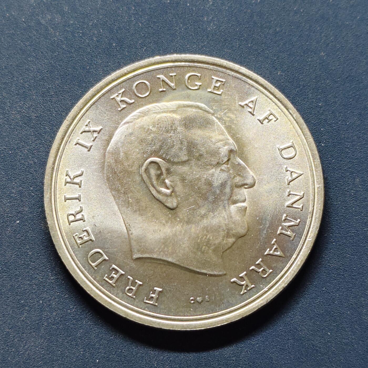 【全场包邮】纯粹捡漏拍495场-持续更新中 丹麦1967年10克朗玛格丽特公主大婚纪念银币【35.6毫米20.4克，纯银价约327元（按20元银价折算）】