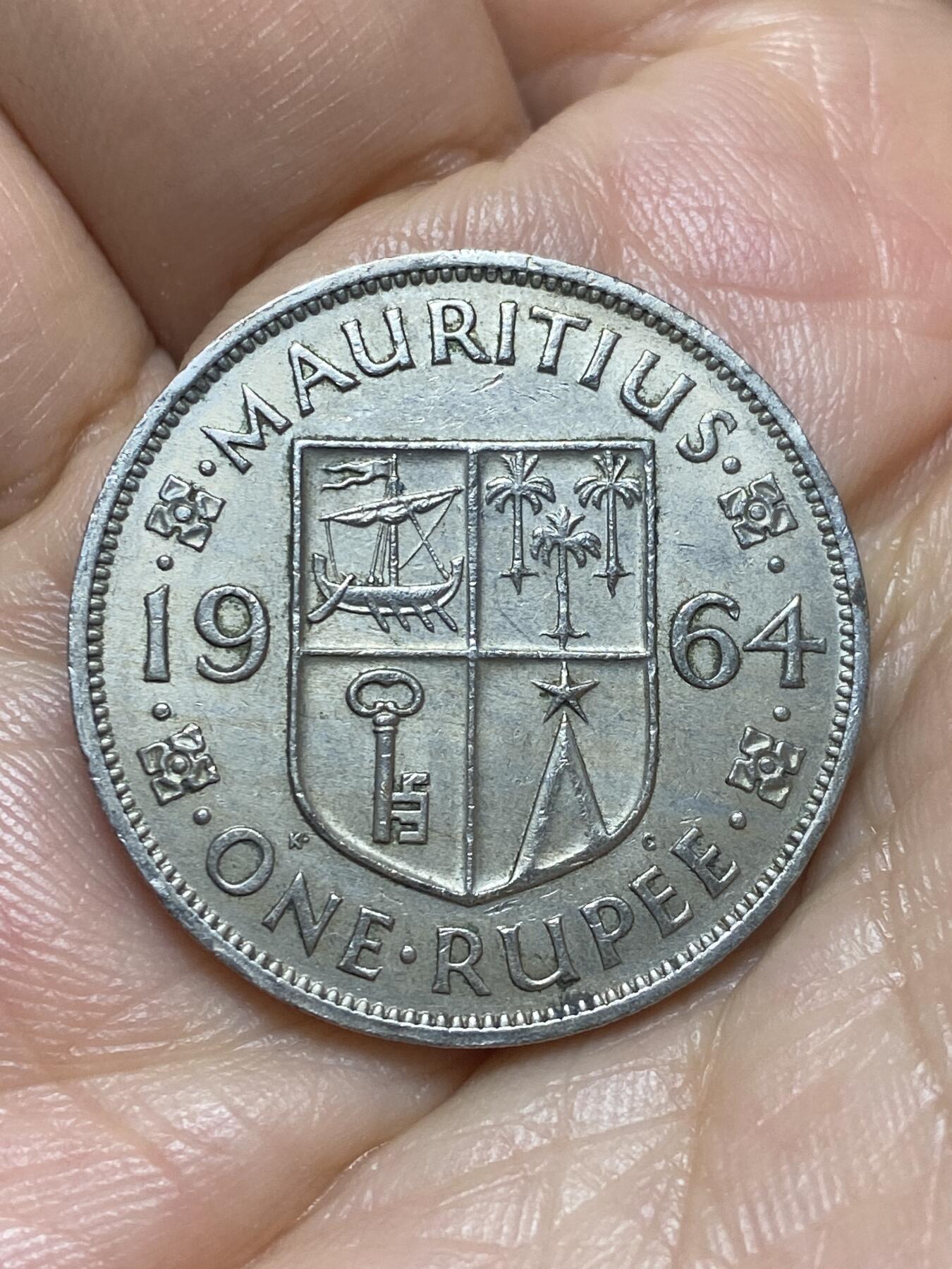 2026年第七场(总第一百七十六场）外国好品散币场(免佣金) 英属毛里求斯1964年1卢比(伊丽莎白二世青年带冠)