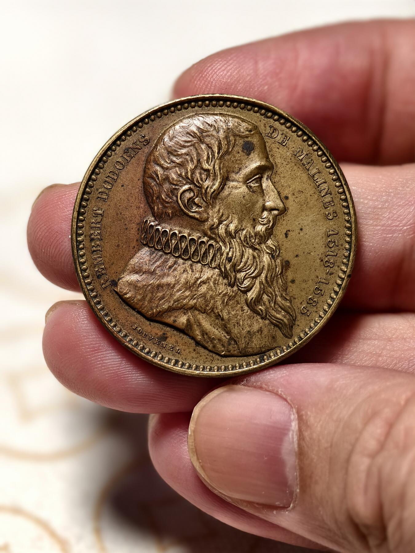 抚柳草堂-第八期章牌钱币 奖章勋章限时免佣 满百包邮 放漏专场 比利时伦伯特·多登斯纪念章 重16.6g 直径34.2mm  品种非常少见