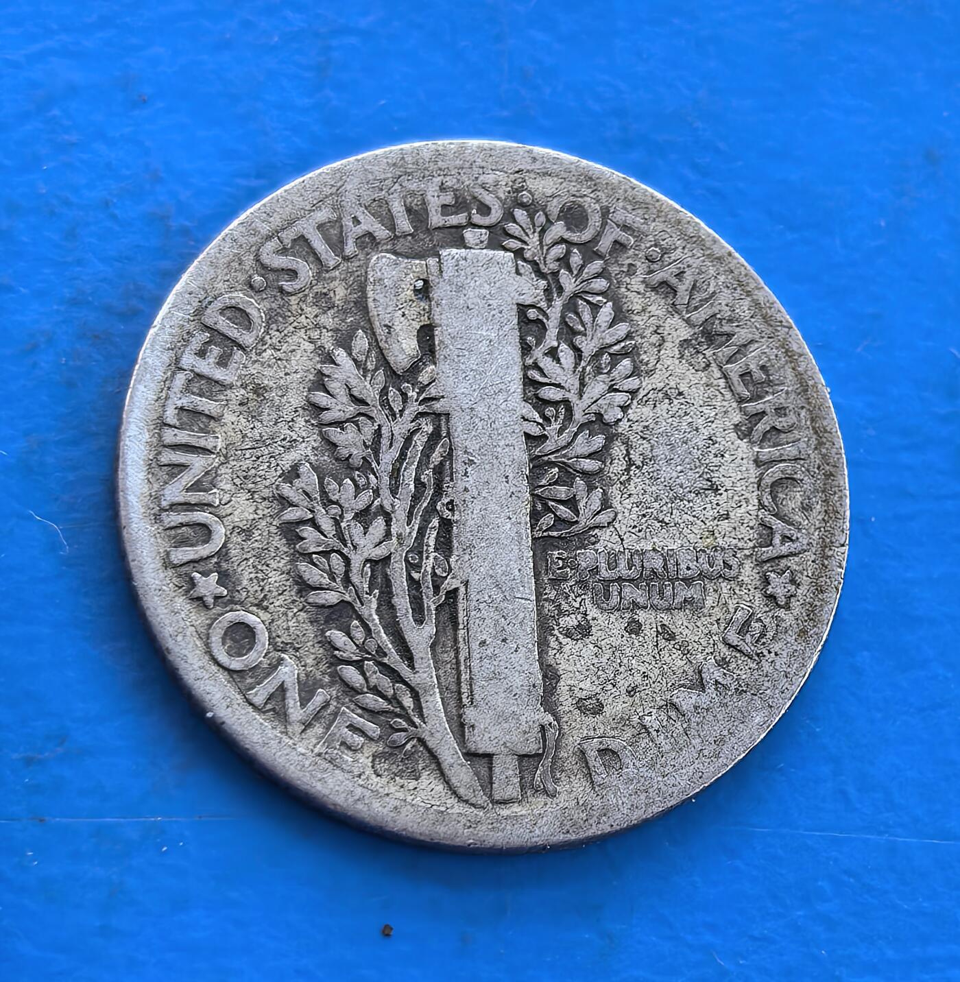 外国优质银币南亚香港苏联等专场，周六九点倒数截拍，满百包邮，持续收拍