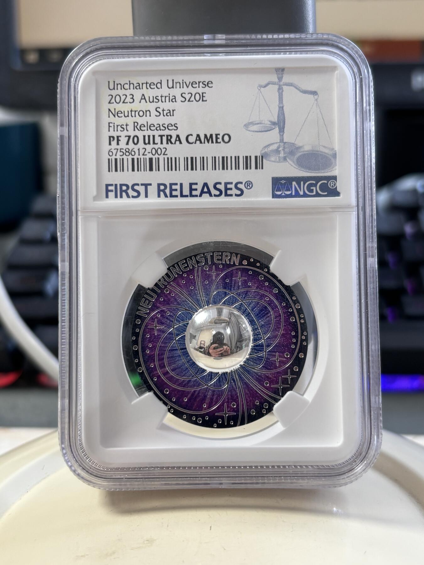 第188期拍卖 获奖奥地利2023年中子星异形彩色纪念银币NGC-PF70首无原盒证书，925银，22.42克，发行量30000枚，获克劳斯2024年度最佳银币大奖！