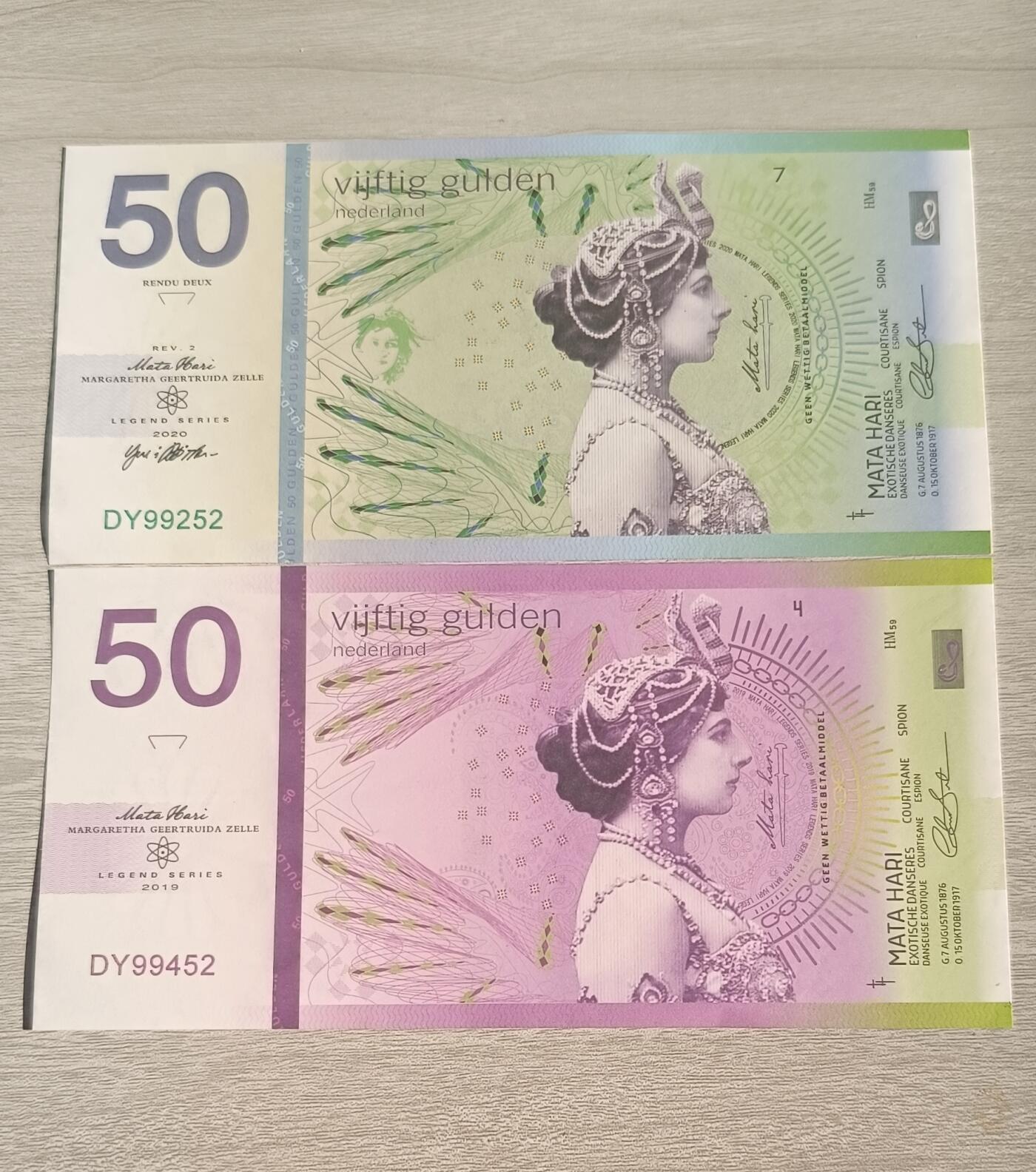 万国钱币阁第四场（钱币卡牌场） 全新美女商业钞两张