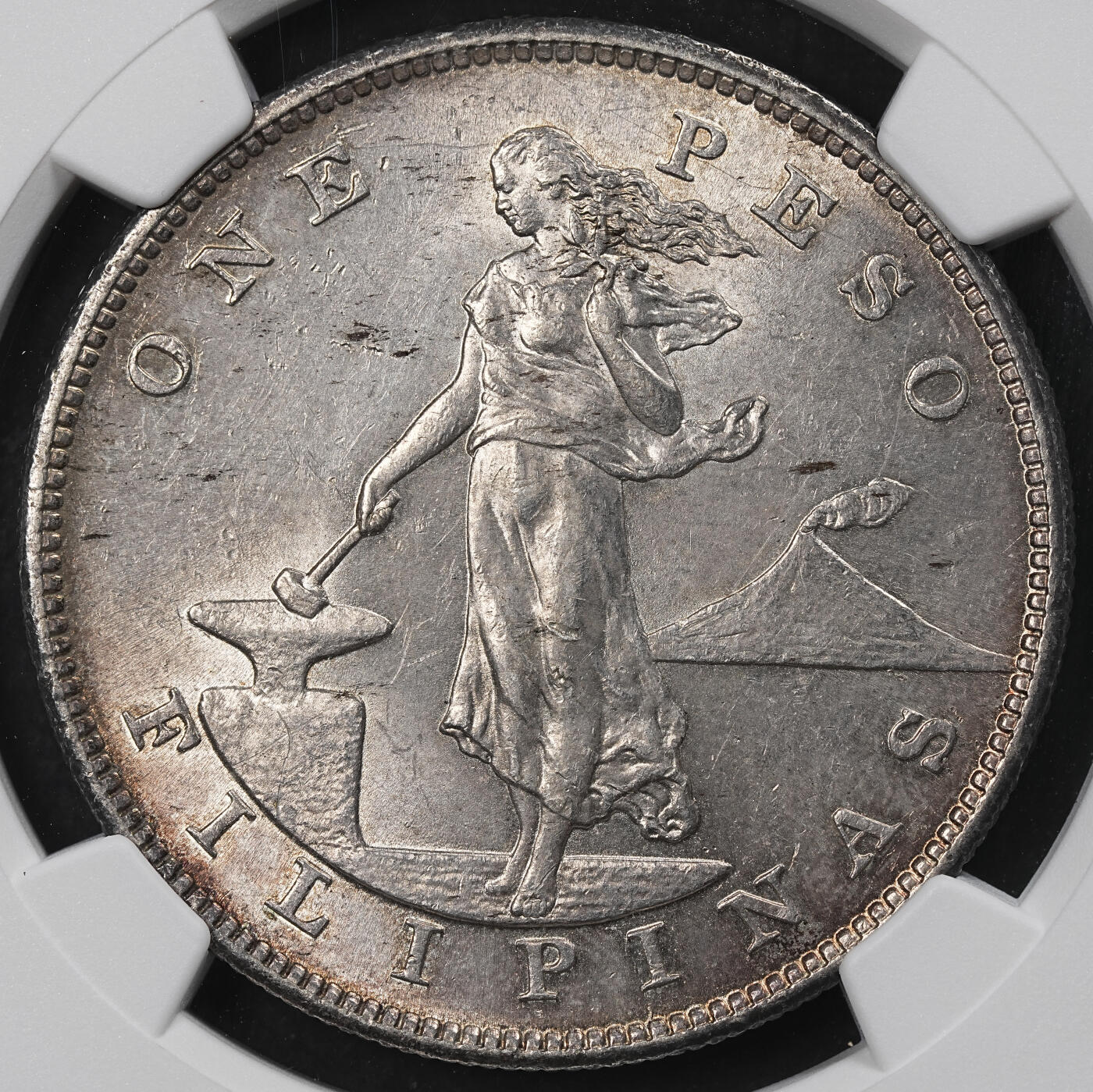 修遠堂世界钱币第101期 NGC MS61 1903年美属菲律宾1比索大银币 稀少无厂铭版，不是常见的S厂铭版