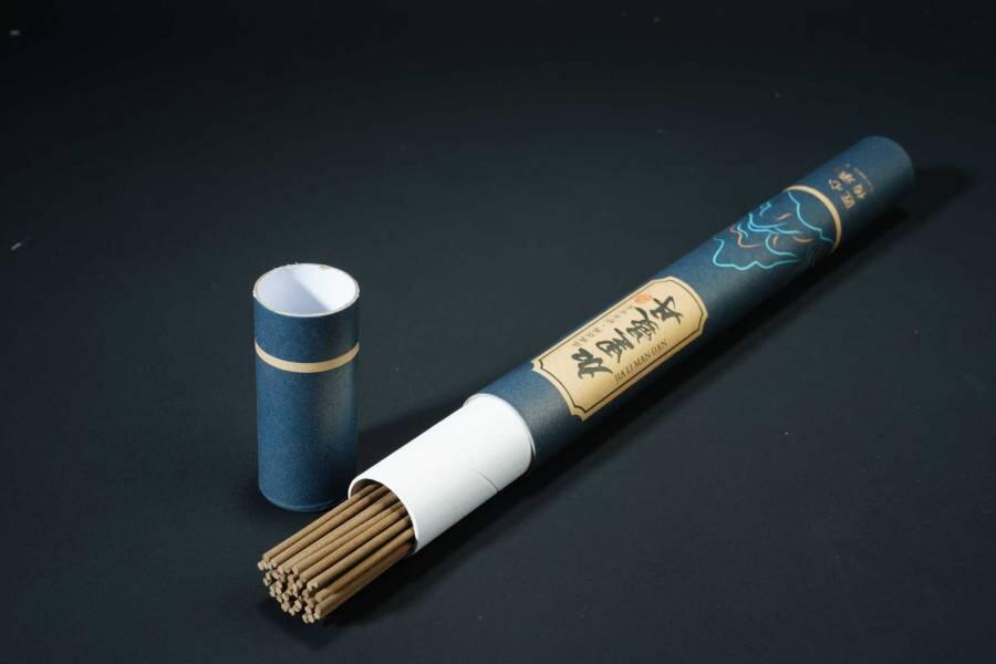 上海都达杂项专场一（全场包邮） 天然加里曼丹、降真香、越南芽庄等健康线香 十一筒 一盒