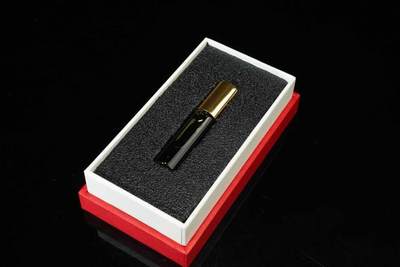 上海都达杂项专场七十三【全场包邮】 天然印度老山精油礼盒装一盒