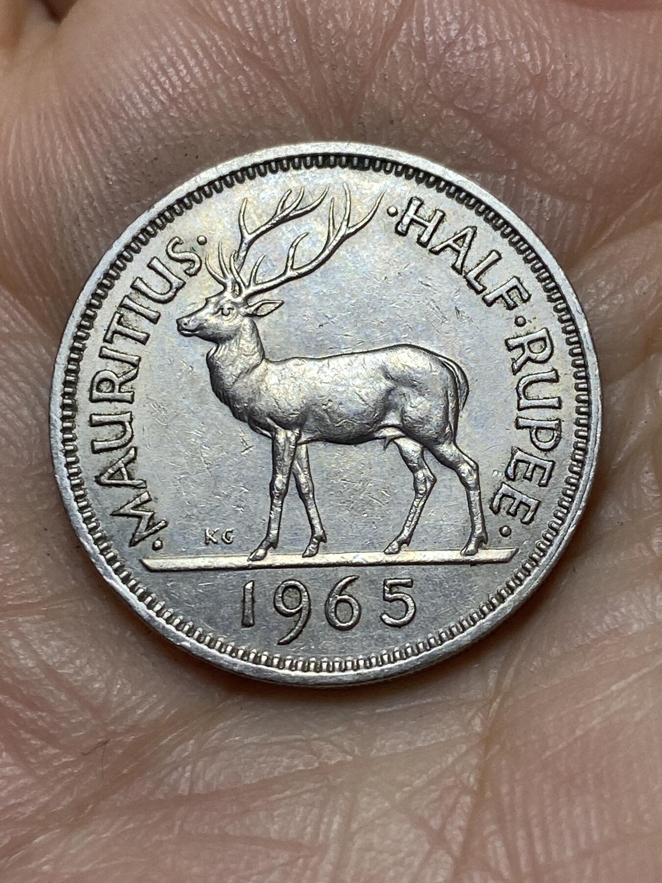 2026年第七场(总第一百七十六场）外国好品散币场(免佣金) 英属毛里求斯1965年1/2卢比(伊丽莎白二世青年带冠)