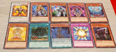 万国钱币阁第四场（钱币卡牌场） - 英文版游戏王卡牌一组4