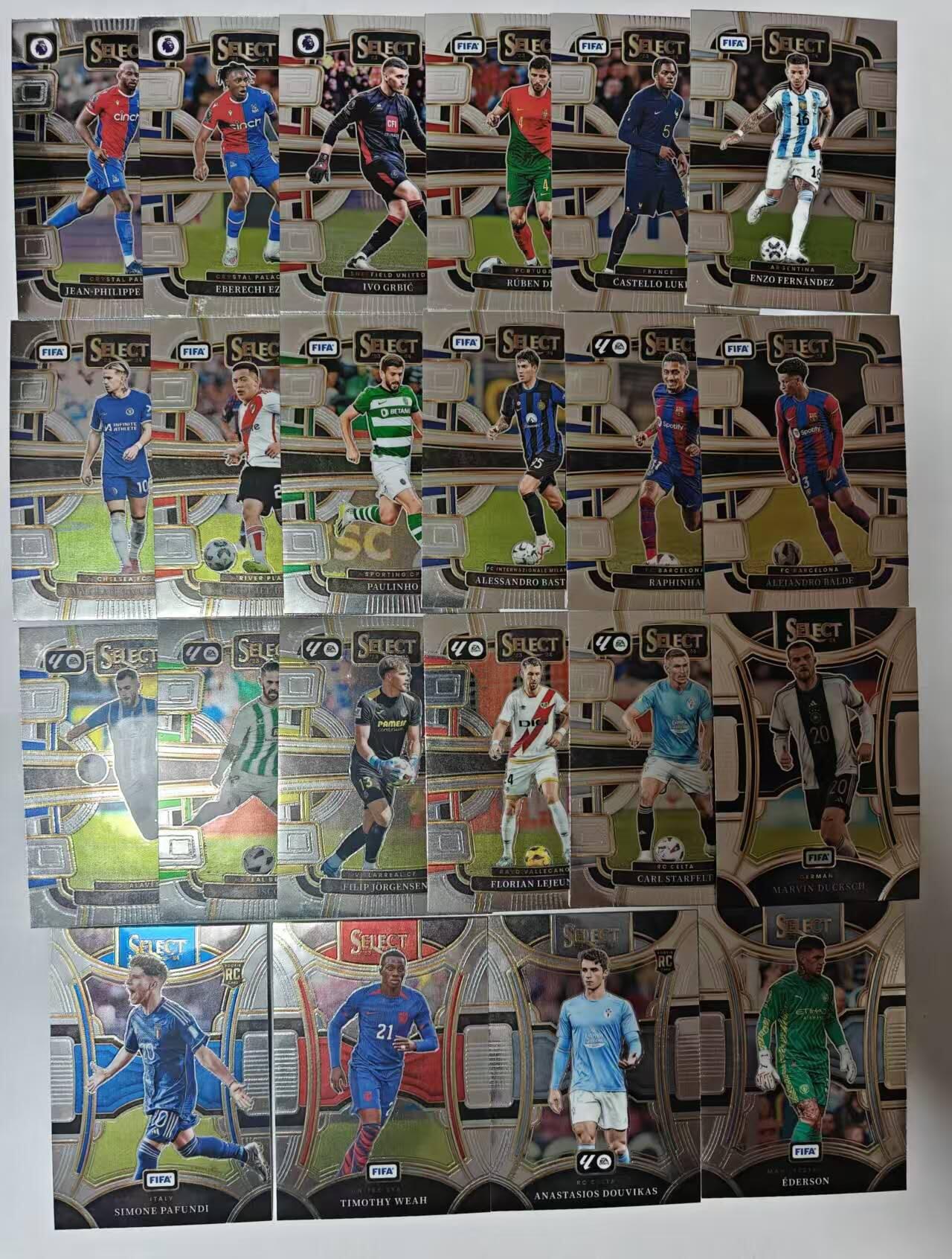 满200包邮！！龙虎卡牌-七二场（满200元包邮，无佣金，每周六结拍，欢迎送拍） 22张 Panini（帕尼尼）SELECT系列的足球球星卡，属于国际足联（FIFA）折射卡