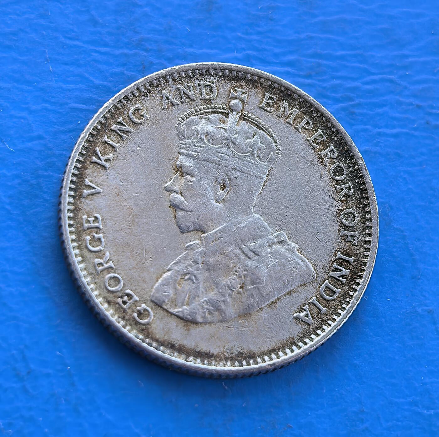 外国优质银币南亚香港苏联等专场，周六九点倒数截拍，满百包邮，持续收拍