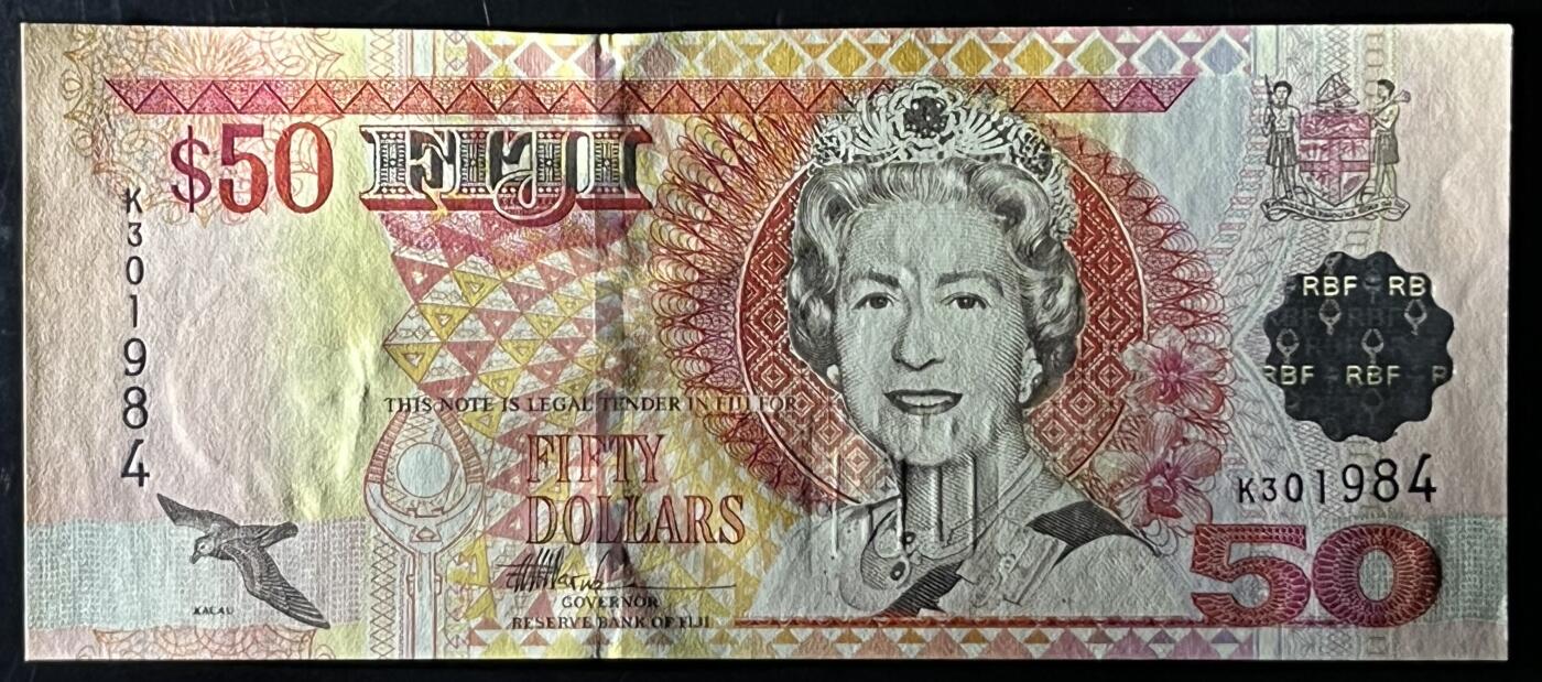 小福收藏拍卖第199期 裸钞场 本期有多张豹子号靓号 瑞士1000法郎 经典提香 毛里求斯首发年大全套 白俄罗斯5000000卢布 苏里南10000盾  爱沙尼亚  苏丹 西班牙 保加利亚 古巴等多国精美纸币