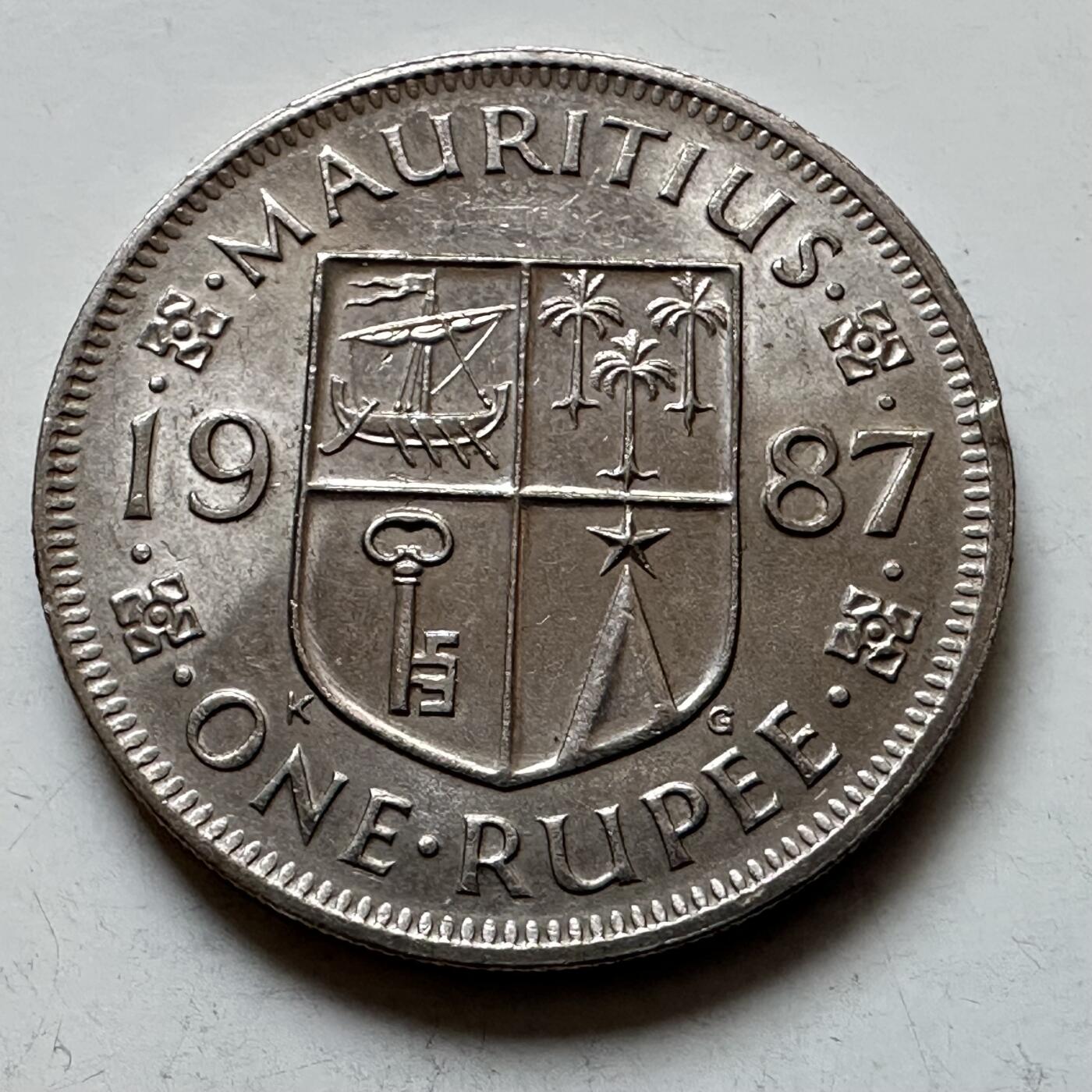 🌹外币初藏🌹🐯2026年第7场  每周二四六晚8️⃣点 接代拍 毛里求斯1987年一卢比