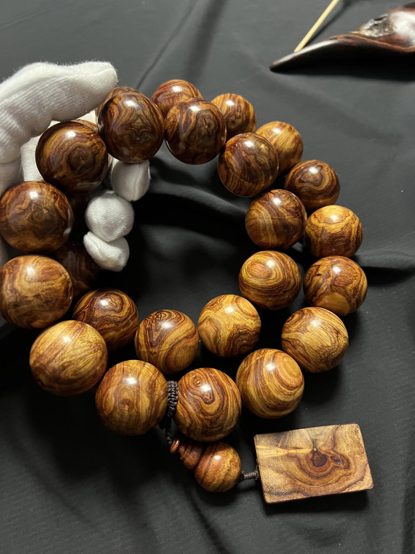 零元拍：土豪在哪里？海南黄花梨豪华大手持3.0/26粒大猪猪手持