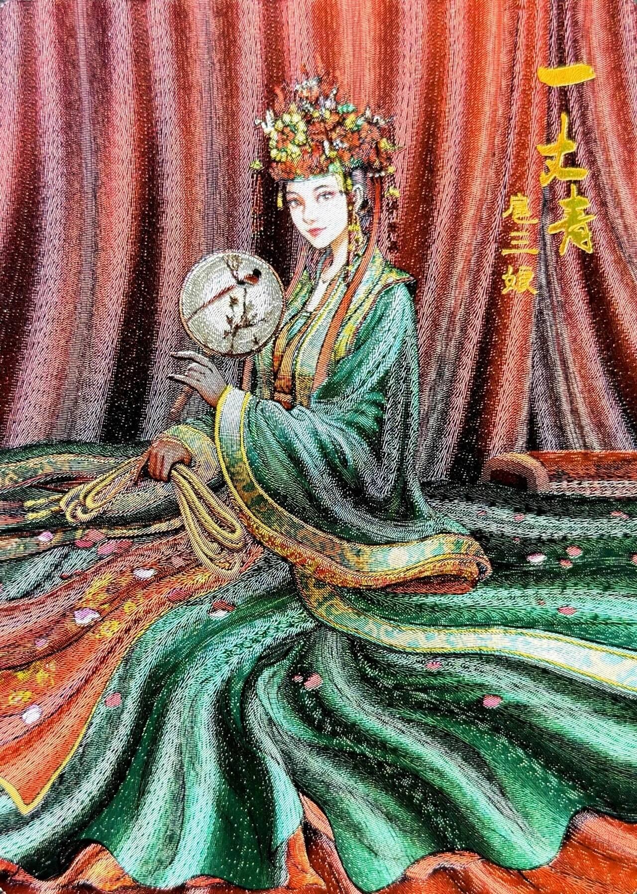 光影卡牌第28期，各家亲签，各家套卡，持续收拍品 龙耀水浒典藏特卡，嫁衣扈三娘，冷烫半粗限编