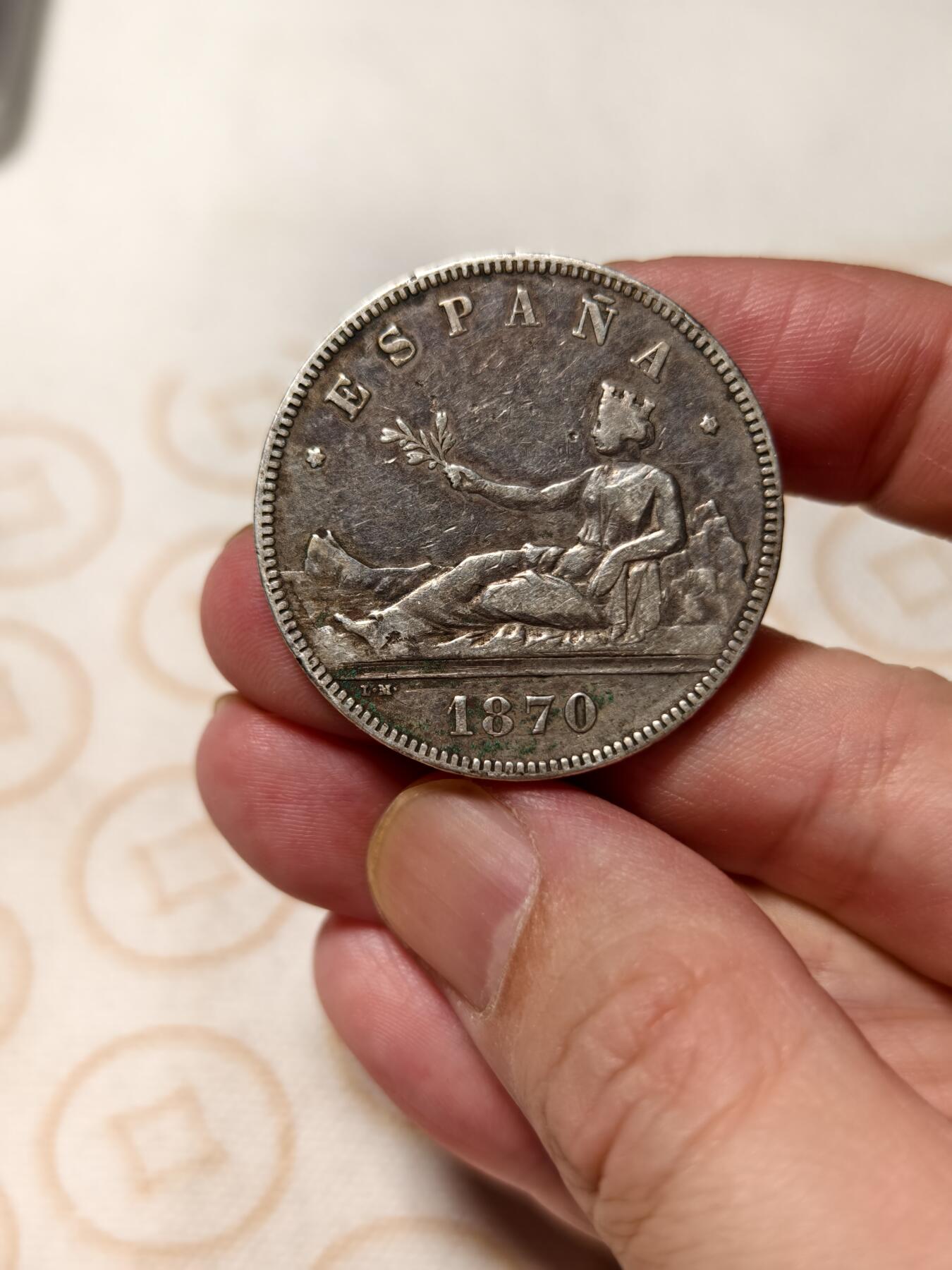 抚柳草堂-第八期章牌钱币 奖章勋章限时免佣 满百包邮 放漏专场 1870西班牙5比塞塔拿花双柱银币 临时政府时期仅铸一年 重24.9g 整体状态不错