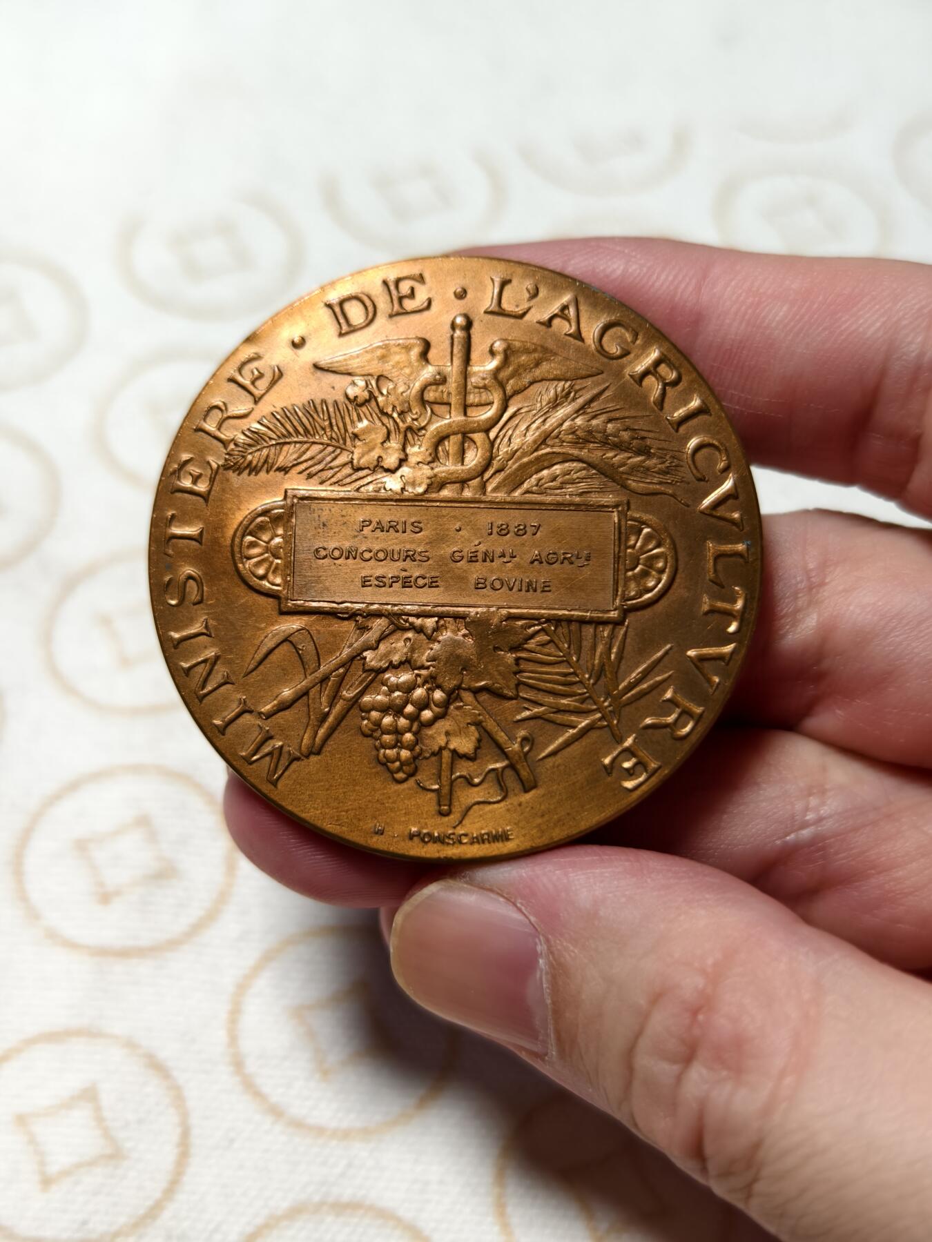 抚柳草堂-第八期章牌钱币 奖章勋章限时免佣 满百包邮 放漏专场 1887法国巴黎墨丘利大铜章 边铭丰饶角 直径52mm 重56.7g品相不错