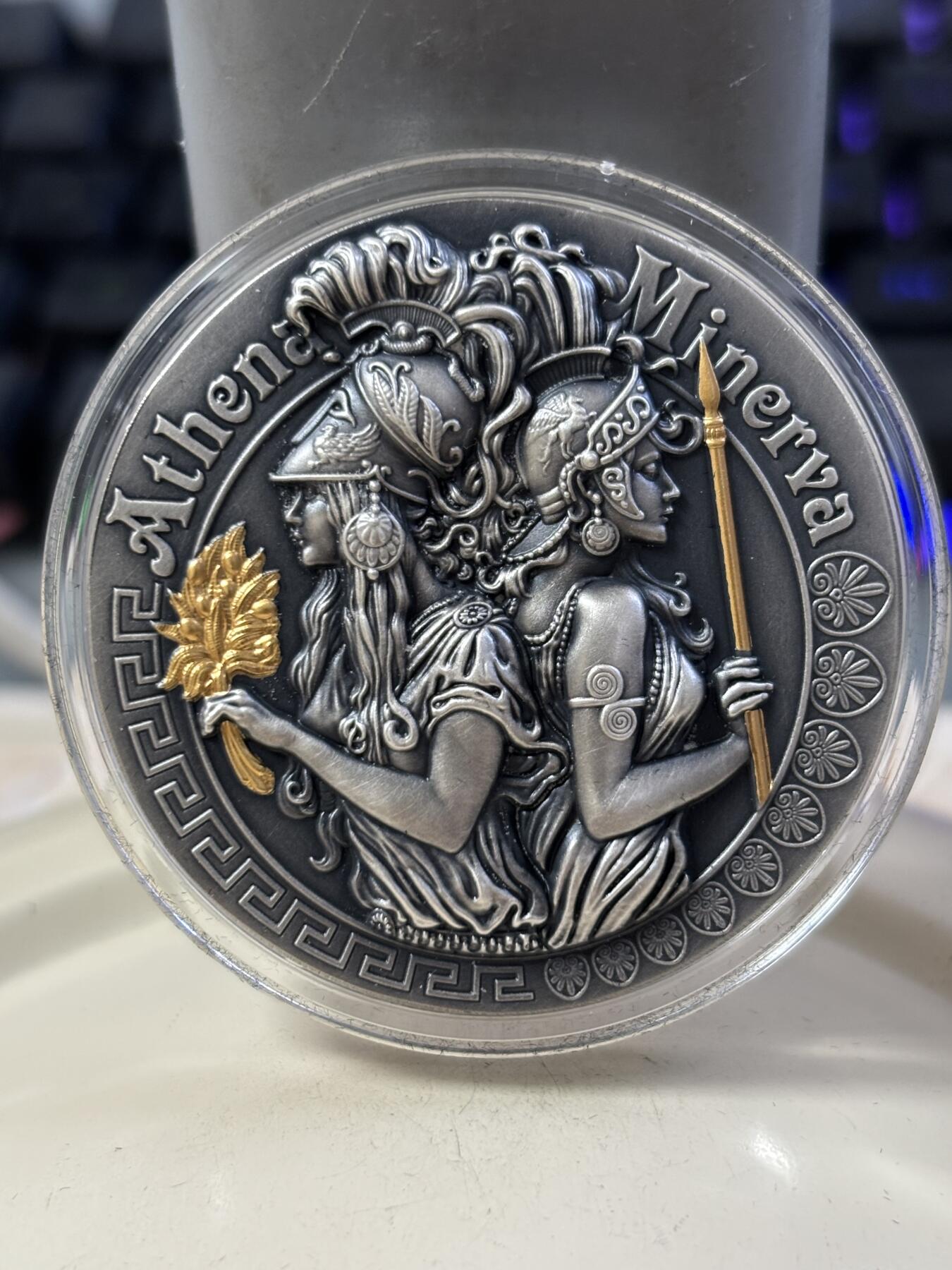 第188期拍卖 纽埃2019年胜利女神雅典娜高浮雕银币附带原盒证书，2盎司999银，发行500枚