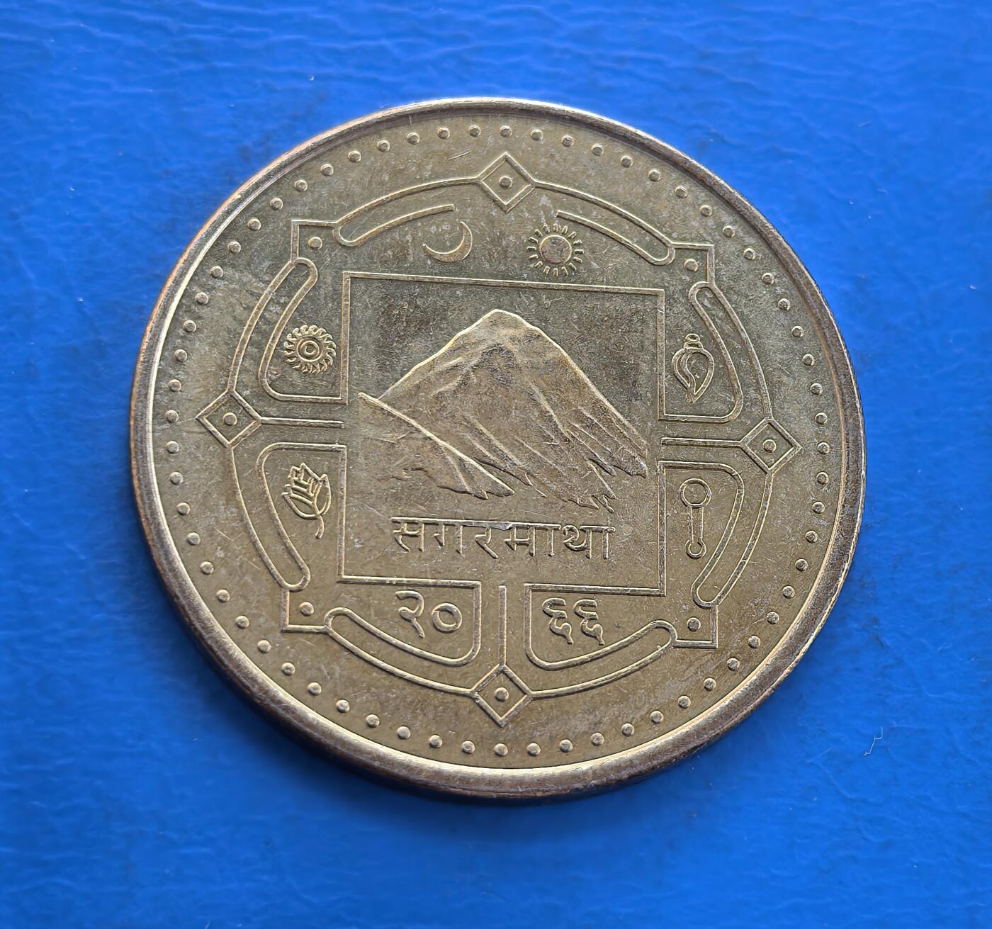 外国优质银币南亚香港苏联等专场，周六九点倒数截拍，满百包邮，持续收拍