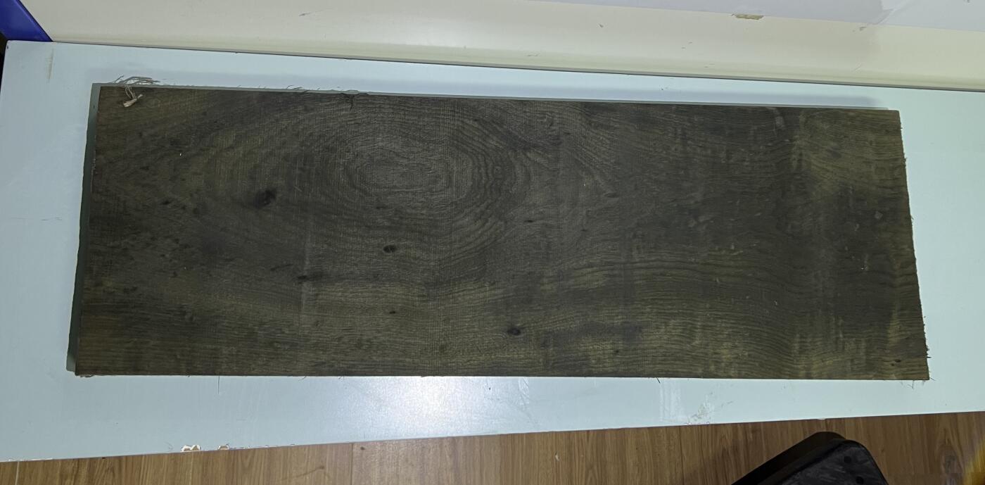 零元拍：01-13 精品 金丝楠板子 66/22/3.5CM 重5.6公斤，满纹满金丝雨滴纹。图片实在是拍不出它的美。实物更美。