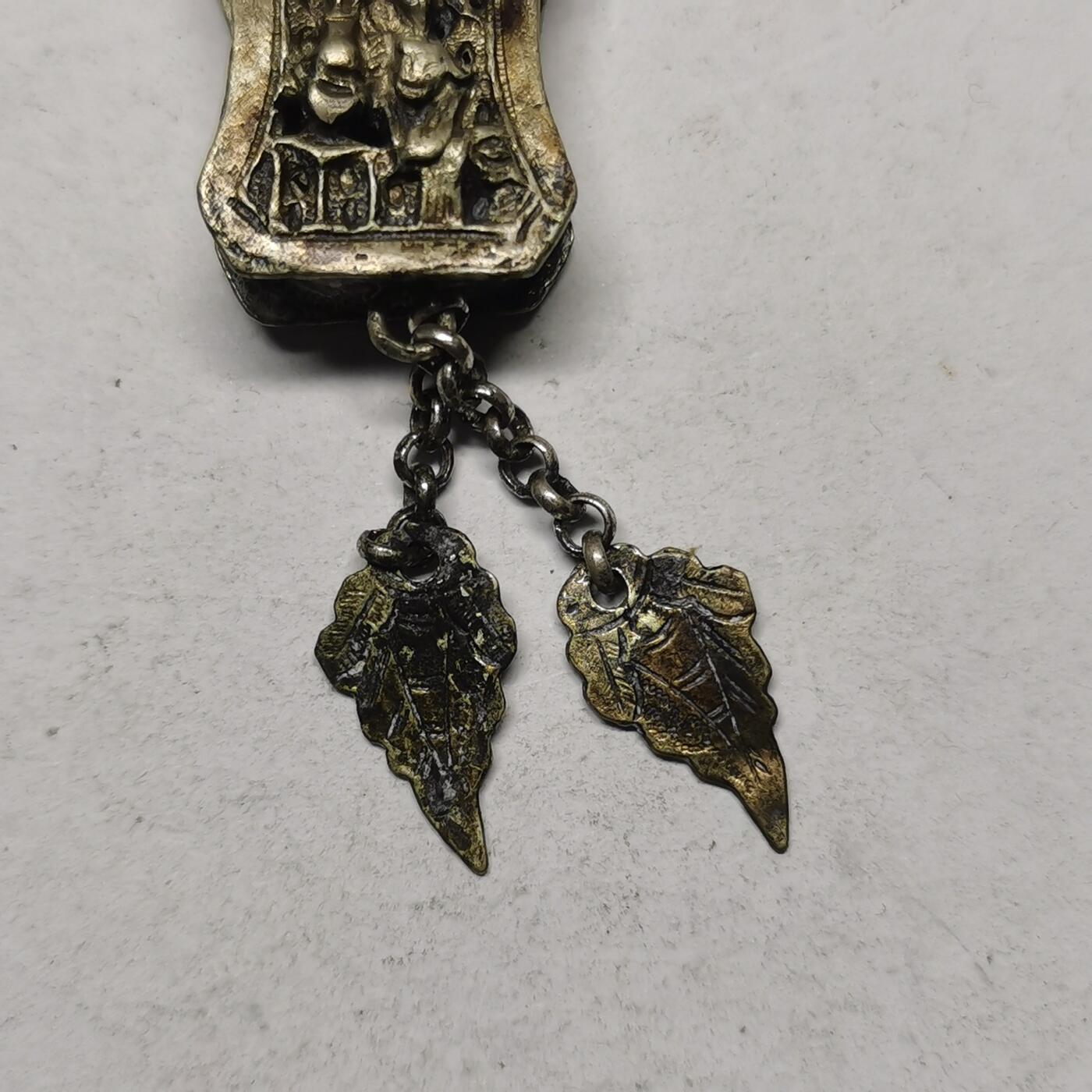 杂件专场94期 清代老银香囊，带款