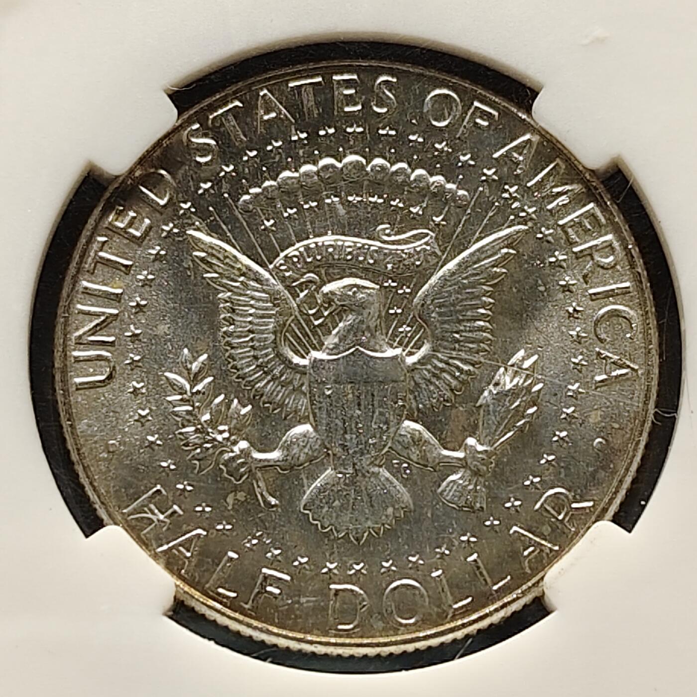 【全场包邮】纯粹捡漏拍494场 美国1968年肯尼迪半元银币【30.6毫米11.5克，纯银价约92元（按20元银价折算）】