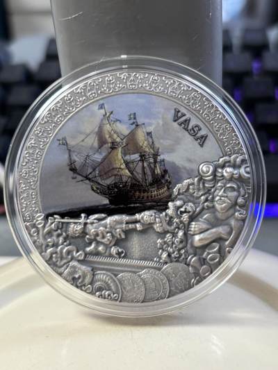 第188期拍卖 - 纽埃2021年沉船系列瓦萨号2盎司仿古彩色纪念银币，999银，发行500枚