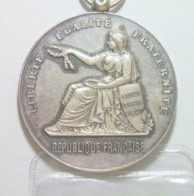 【银】法国1905年 玛丽安娜女神坐像高浮雕精制大银章 43MM 29克 - 【银】法国1905年 玛丽安娜女神坐像高浮雕精制大银章 43MM 29克