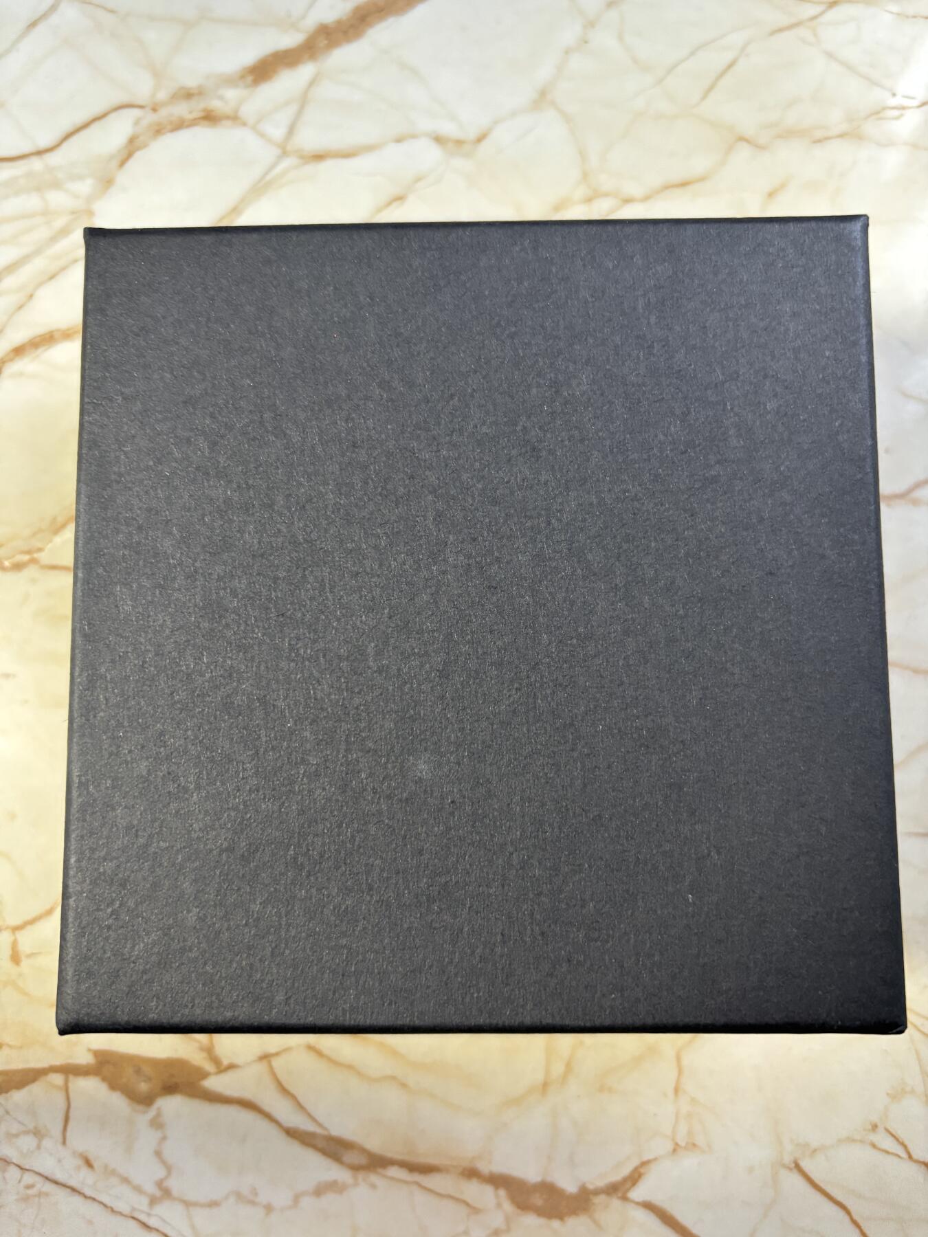 第188期拍卖 纽埃2022年月光下的动物系列5绿曼巴2盎司纪念银币，999银，发行500枚