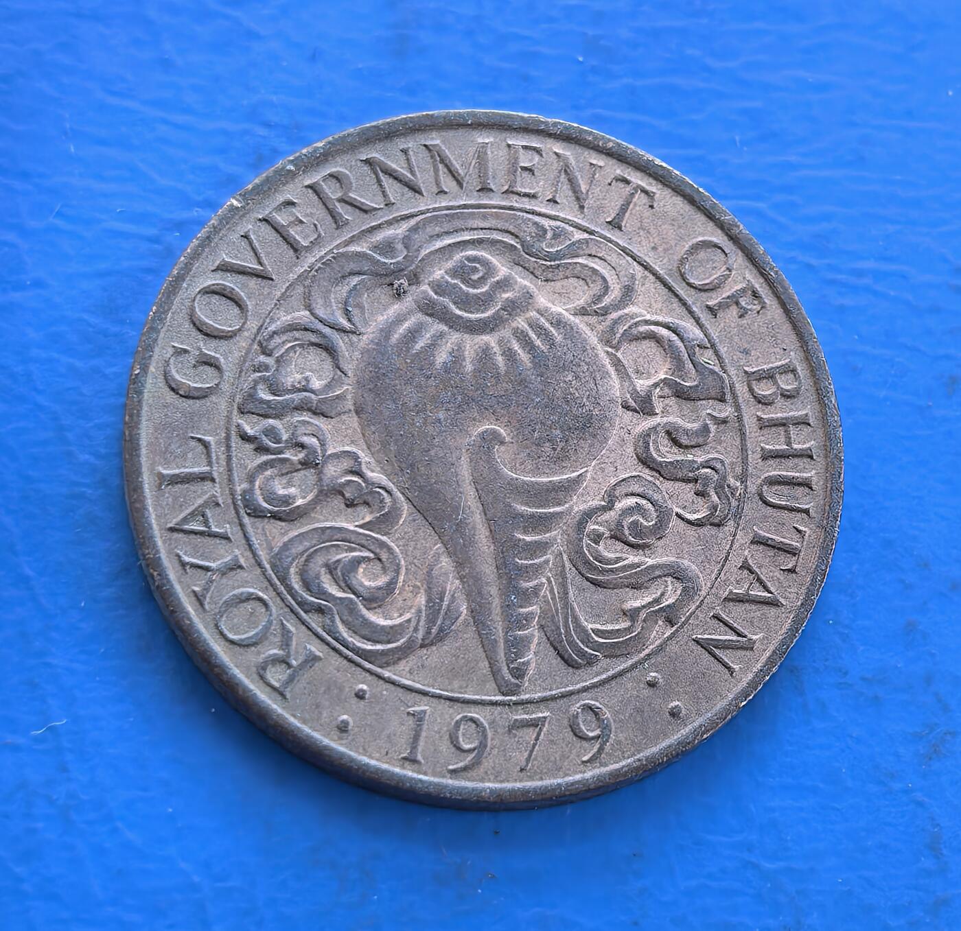 外国优质银币南亚香港苏联等专场，周六九点倒数截拍，满百包邮，持续收拍