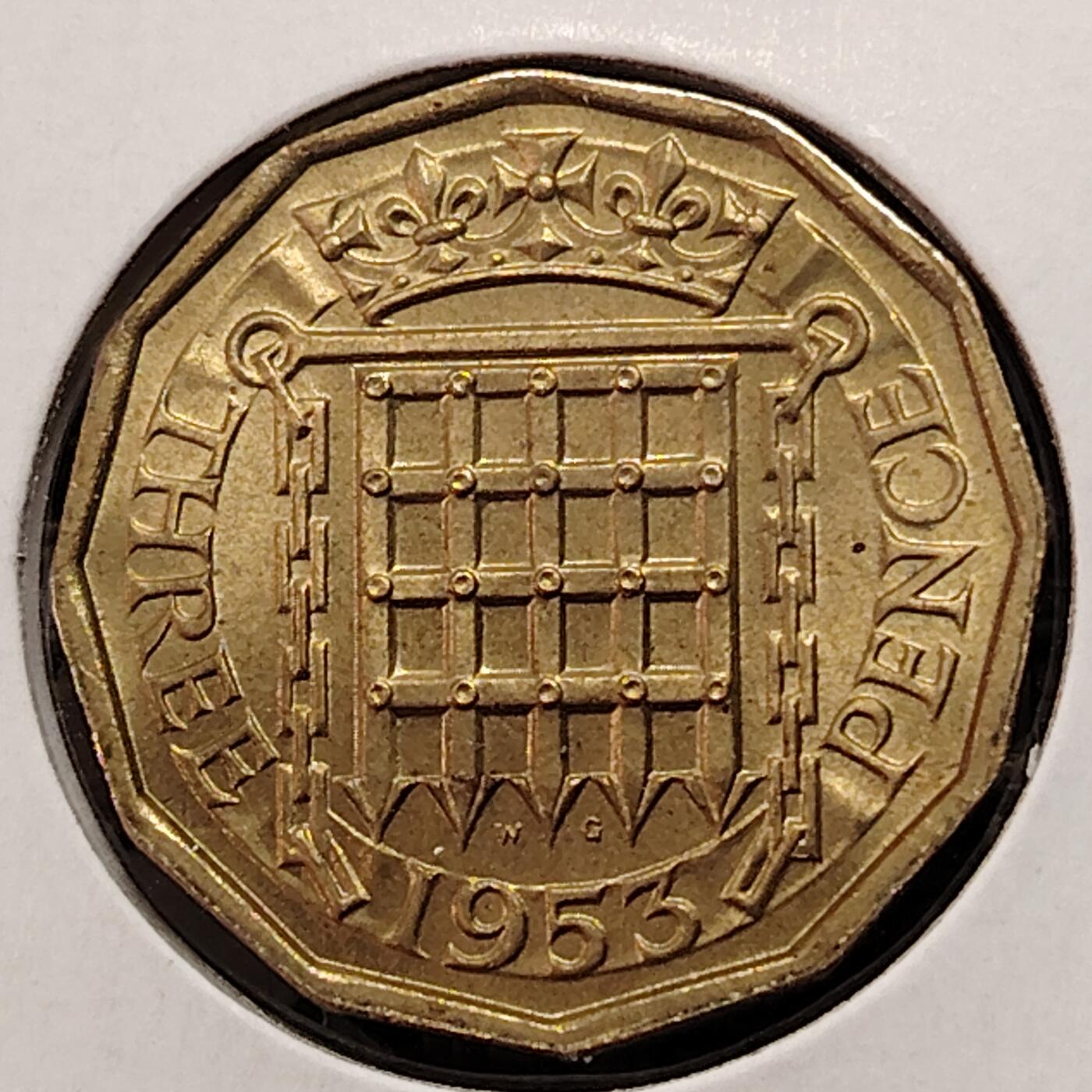 布加迪🐬～世界钱币(上海)🌾第 269 期 /  各国套币和散币 英国🇬🇧 1953年 3便士