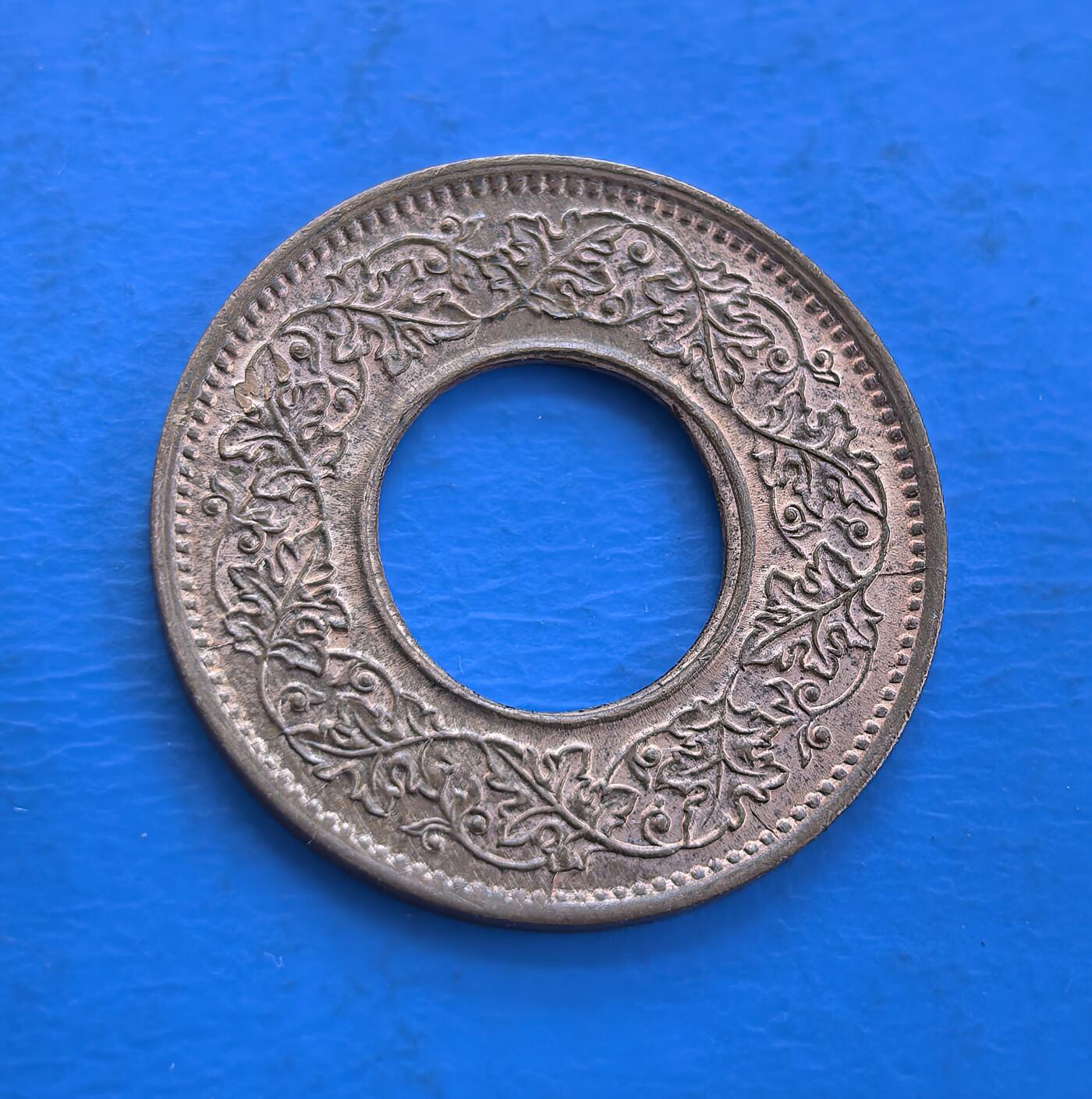 外国优质银币南亚香港苏联等专场，周六九点倒数截拍，满百包邮，持续收拍