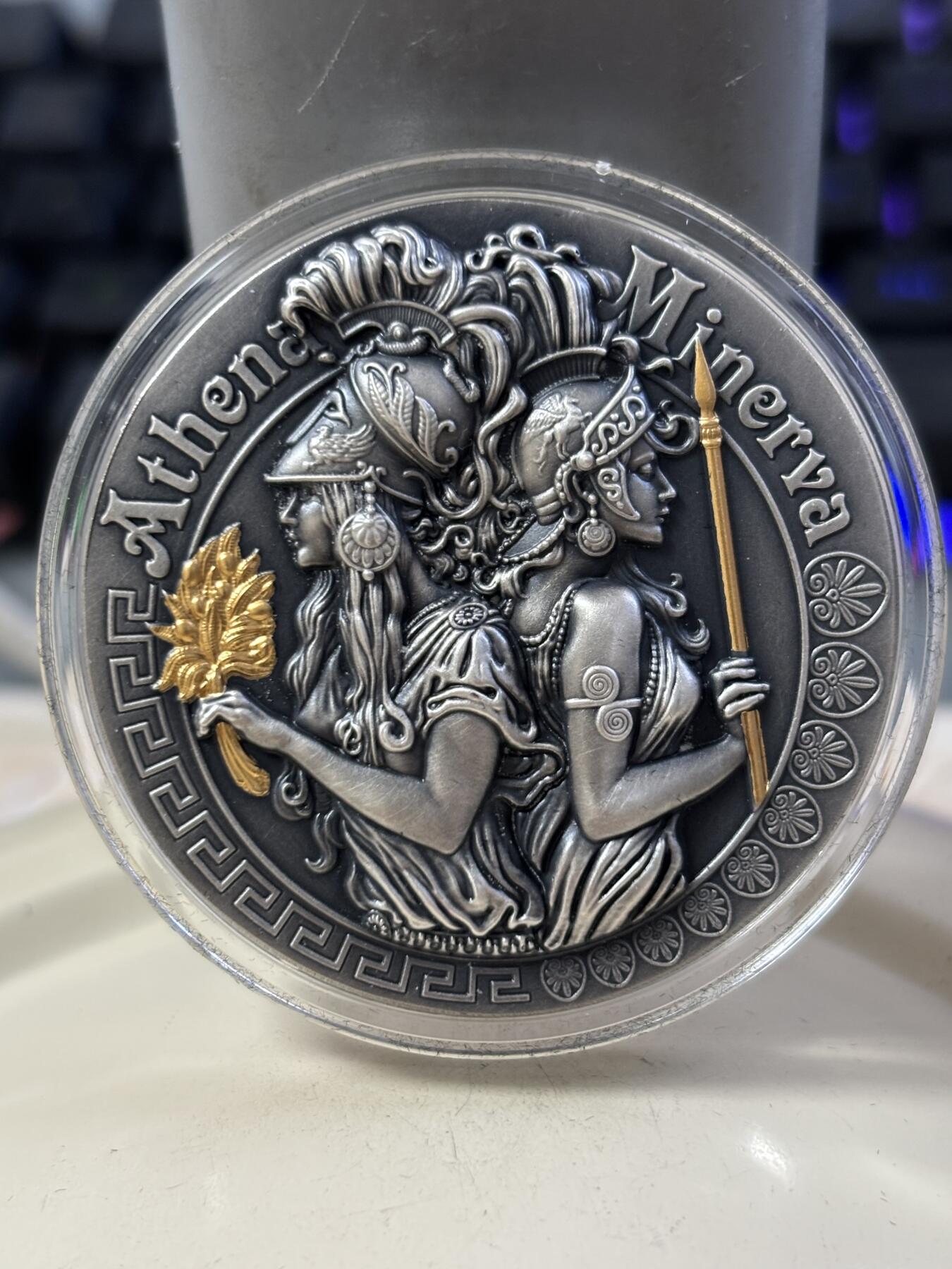 第188期拍卖 纽埃2019年胜利女神雅典娜高浮雕银币附带原盒证书，2盎司999银，发行500枚