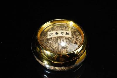 上海都达杂项专场一（全场包邮） - 天然沉香勾丝一罐