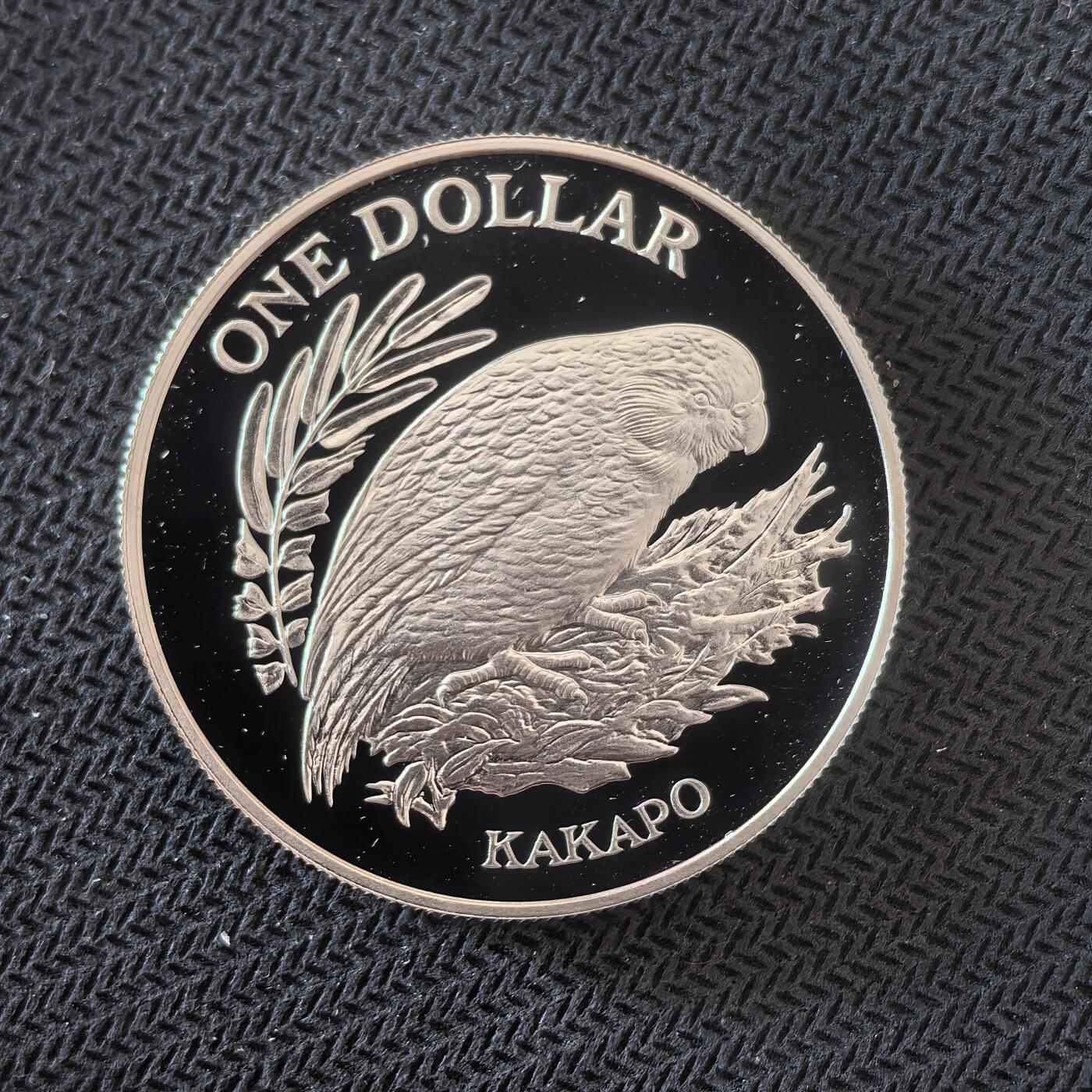 道一币馆币章第一百六十三场 新西兰1986年卡卡波鸟1元精制银币  27.2g 925s 
