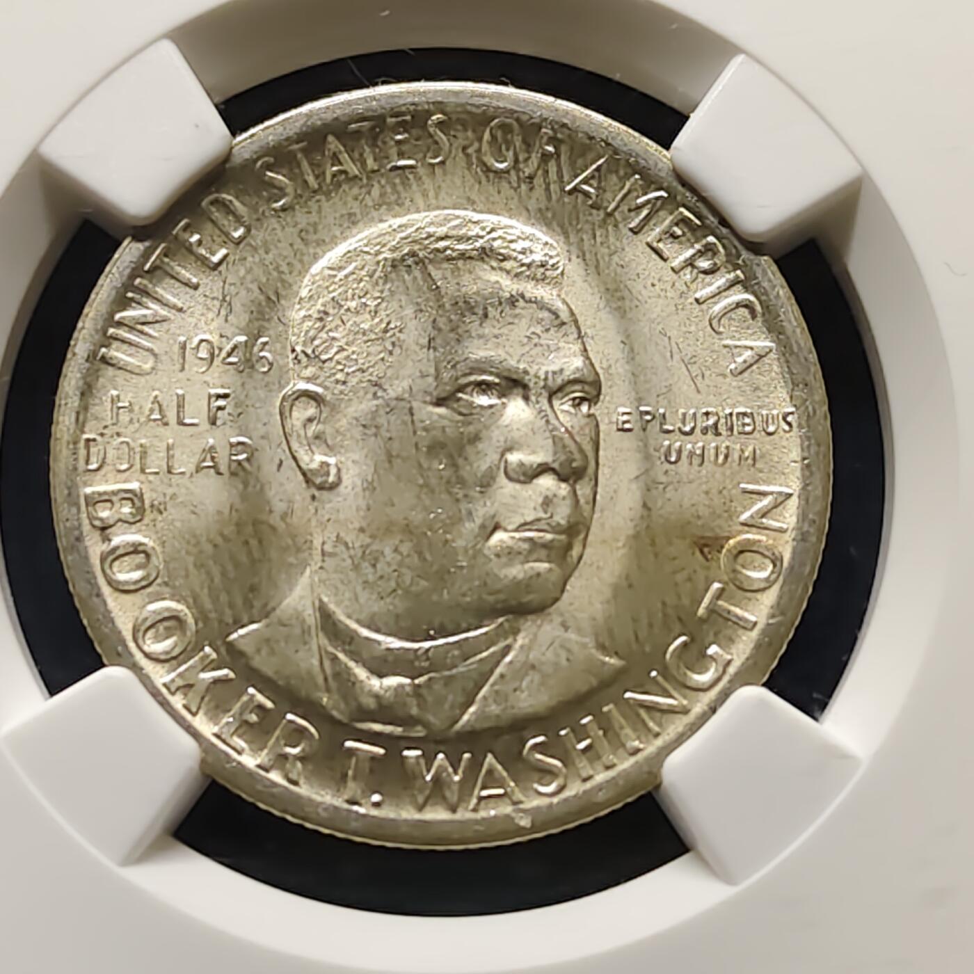 【全场包邮】纯粹捡漏拍495场-持续更新中 美国1946年半元黑人政治家教育家布克华盛顿纪念银币-NGC MS64