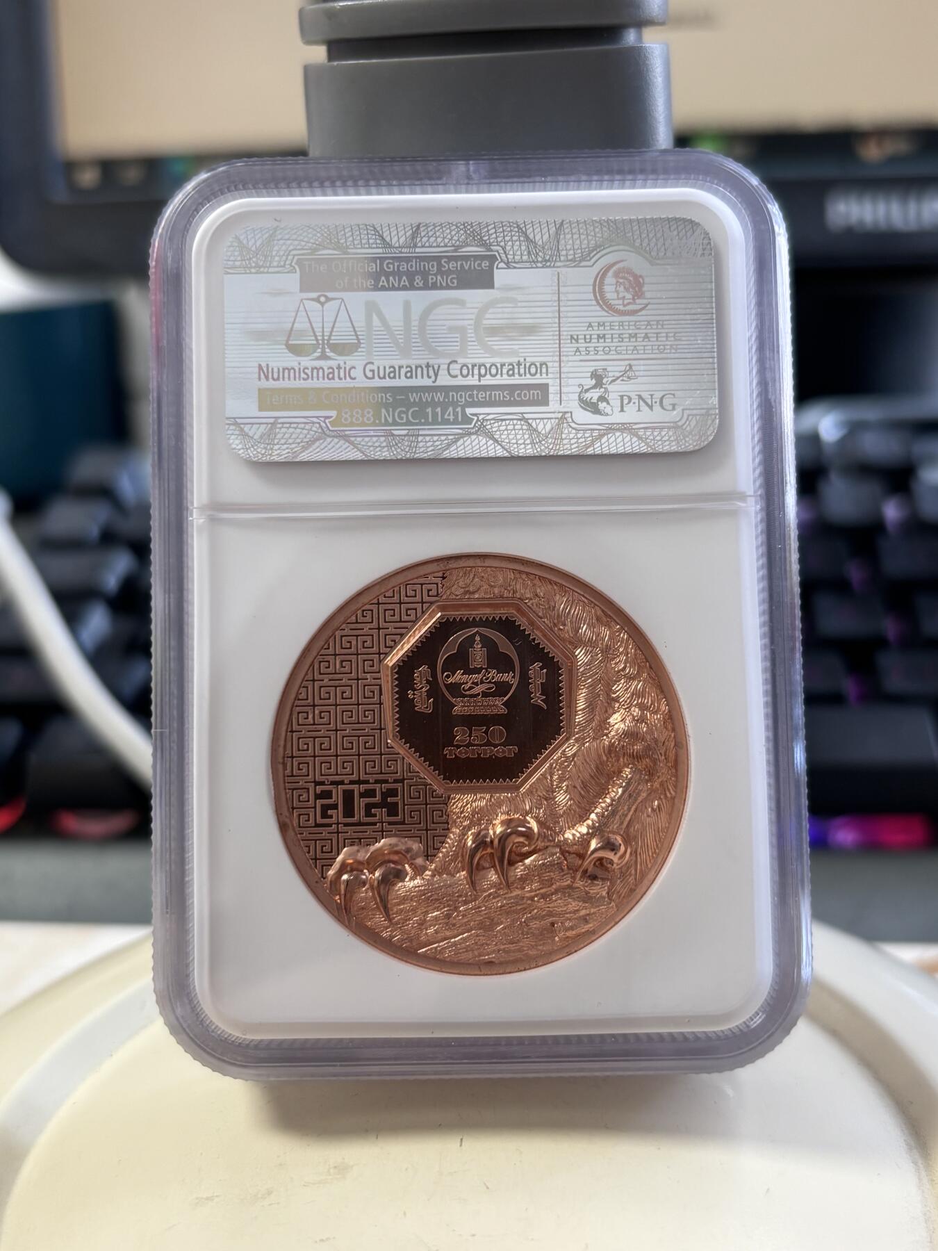 第188期拍卖 蒙古2023年野生动物猎鹰双面高浮雕铜币NGC-PF70首无原盒证书，50克