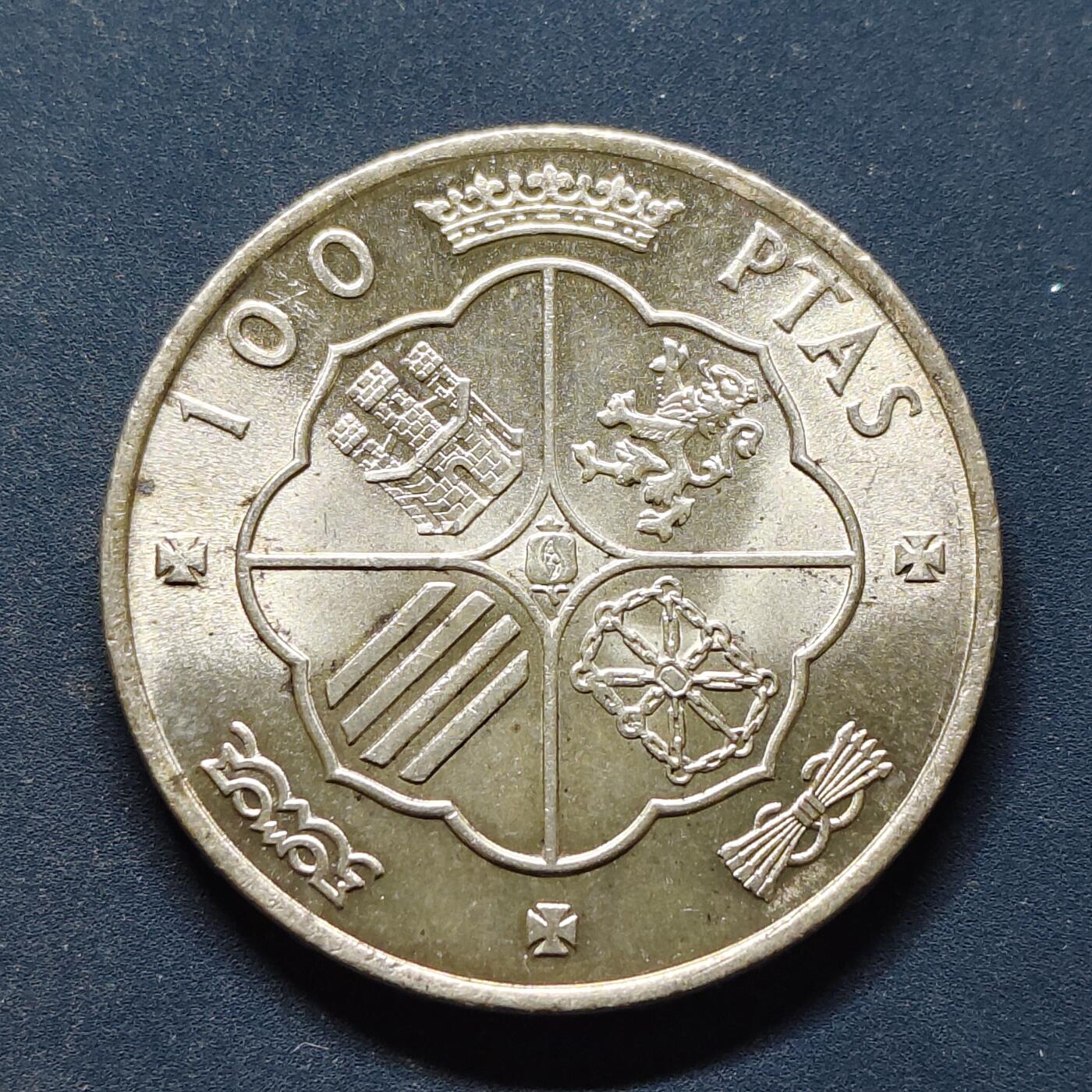 【全场包邮】纯粹捡漏拍495场-持续更新中 西班牙1966年佛朗哥100比塞塔银币【34毫米19克，纯银价约304元（按20元银价折算）】