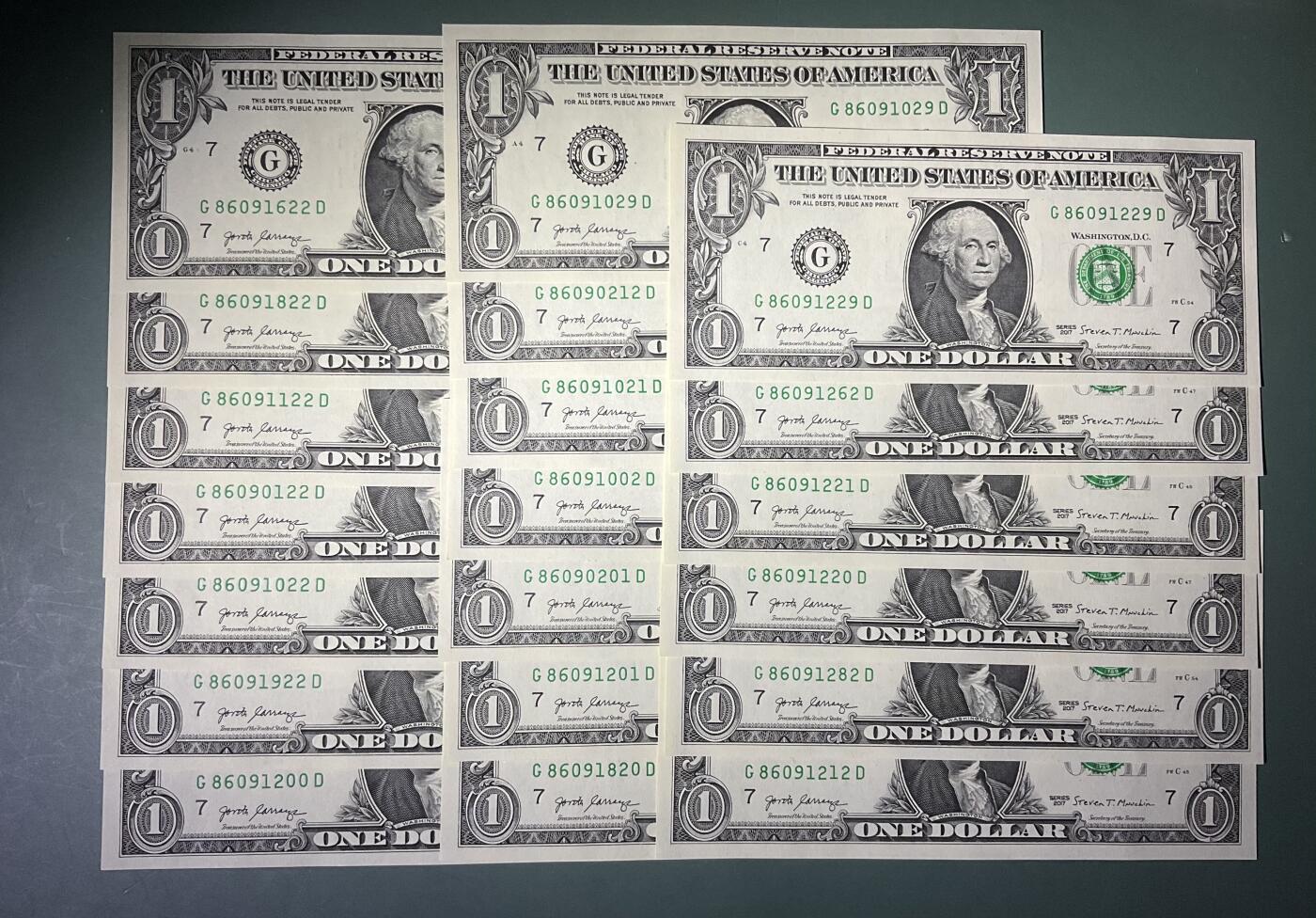 【礼羽收藏】🌏世界钱币拍卖第120期 美国1-5美元一组共21张:①06版黑白大头5美元 豹子头无4靓号②1美元倒置+圆圆捆拆挑出无3457的朦胧靓号(含双尾等20张)均绝品无斑