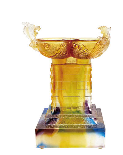 上海拍卖行2025年秋季古董珍玩拍卖会 - 琉璃金舍作品"龙凤呈喜"烛台