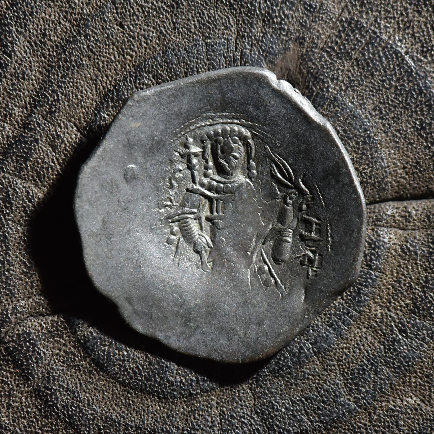 【良泉】【春节前最后一场】2月5日晚19.30点开拍！208组，本场结束后预存钱币的朋友请告知，将连同本场拍品一起邮寄，预祝诸位春节愉快！ 【藏家出品B】拜占庭帝国 公元1185-1195年 伊萨克二世 特拉奇铜币，3.4克