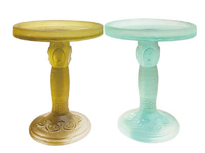 上海拍卖行2025年秋季古董珍玩拍卖会 - 琉璃金舍作品绣色烛台(H:9.5cm)