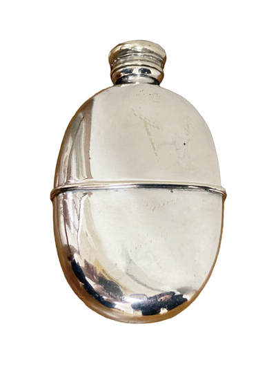 上海拍卖行2025年秋季古董珍玩拍卖会 - 19世纪英国镀银随身酒壶(H:11cm)