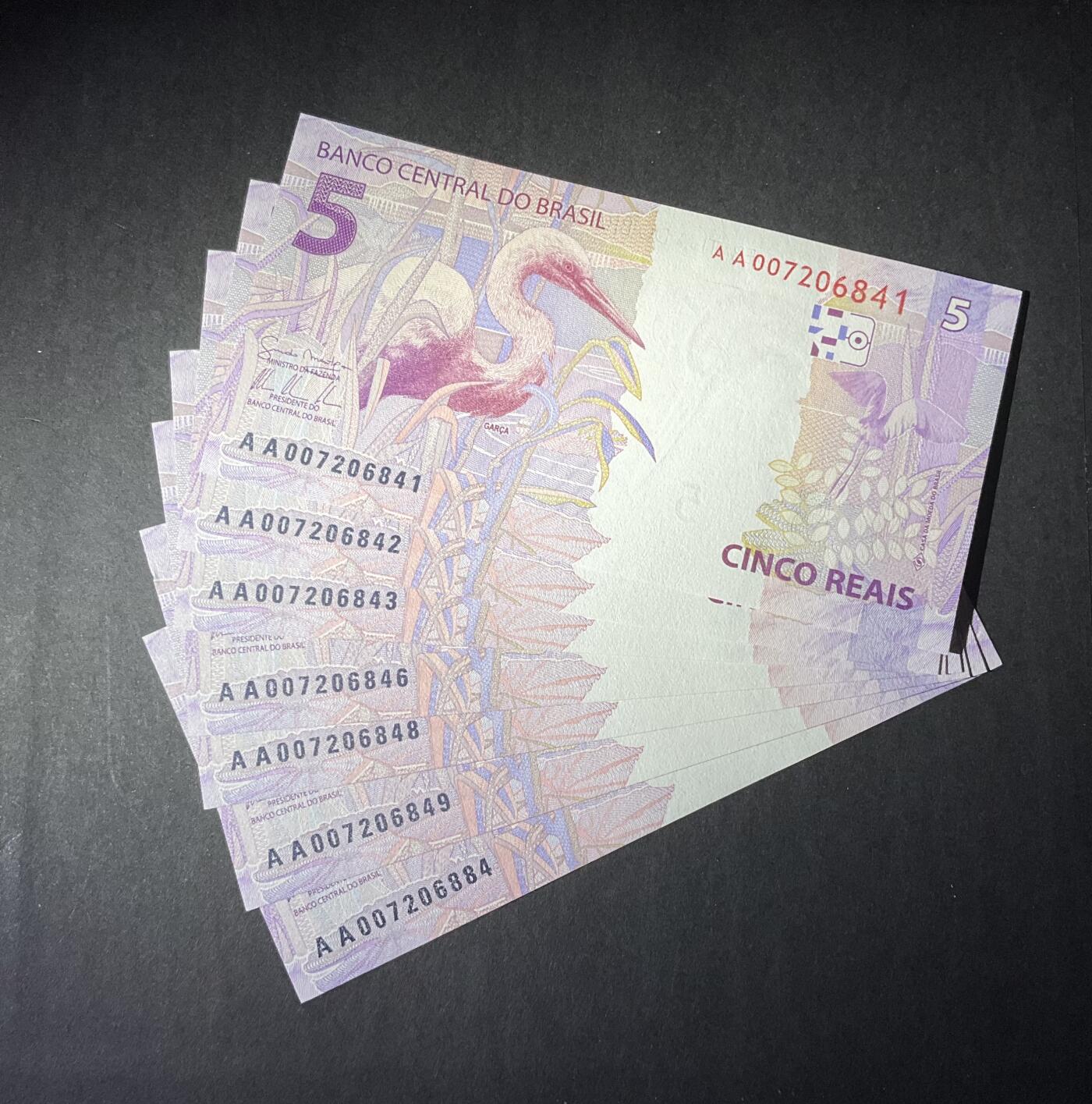 【礼羽收藏】🌏世界钱币拍卖第120期 巴西5雷亚尔2010版首发AA冠首版首签，人物雕像与白鹭 凹版印刷设计精良美观，7张，刀拆绝品(平台售卖价供参考)