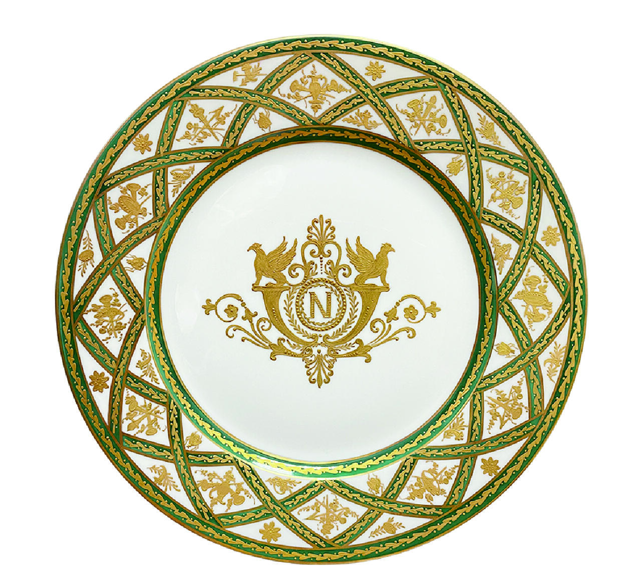 上海拍卖行2025年秋季古董珍玩拍卖会 约20世纪法国老巴黎拿破仑风格手绘重鎏金赏盘(直径:26.3cm,画族徽标)