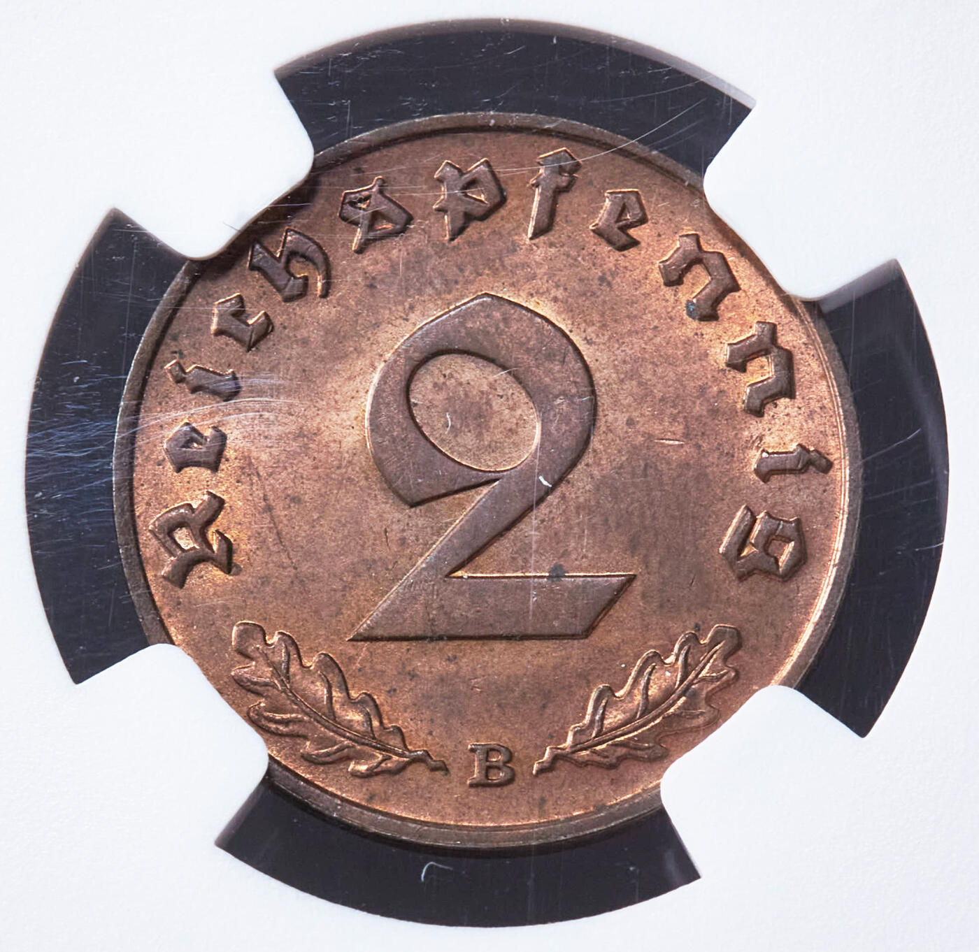 【俄甄集藏】“万象更新、马呈祥瑞”迎新春俄甄精品场-2026年(047)01-21 星期三 晚 19:30 全场包邮 德国第三帝国1939年B版/1937年E版2、5芬尼铜币一对，NGC MS63，转光品相，原图联系客服或者查询相关官网查看