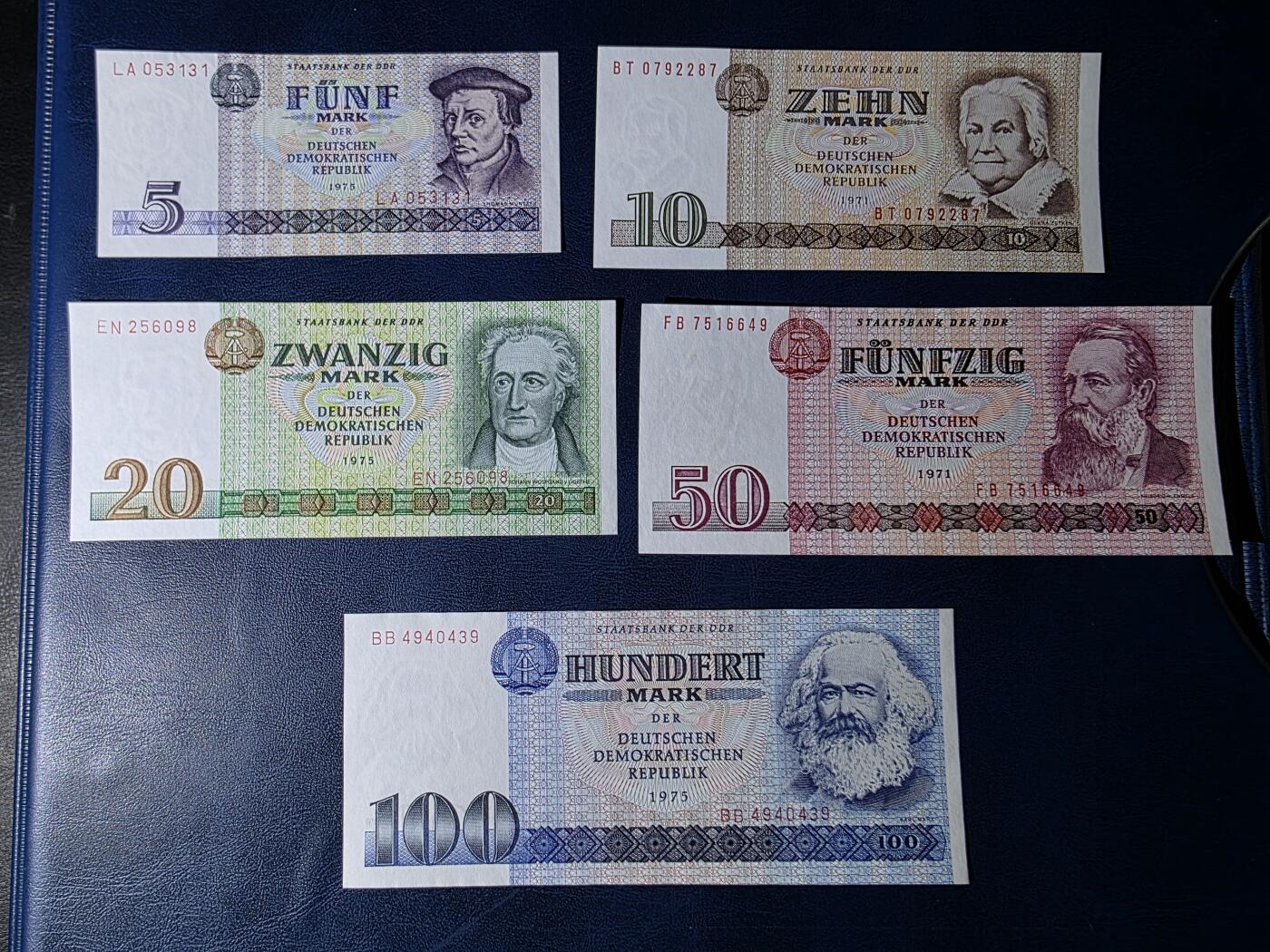 叁拾收藏第34期 东德马克5张  UNC