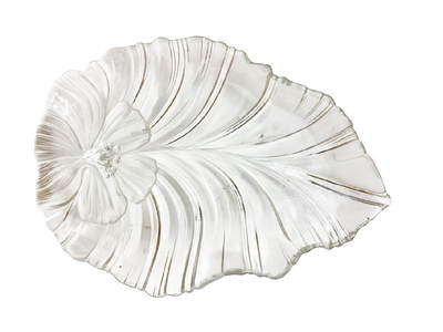 上海拍卖行2025年秋季古董珍玩拍卖会 - 欧洲枫叶造型水晶大果盆(44×30.5cm)